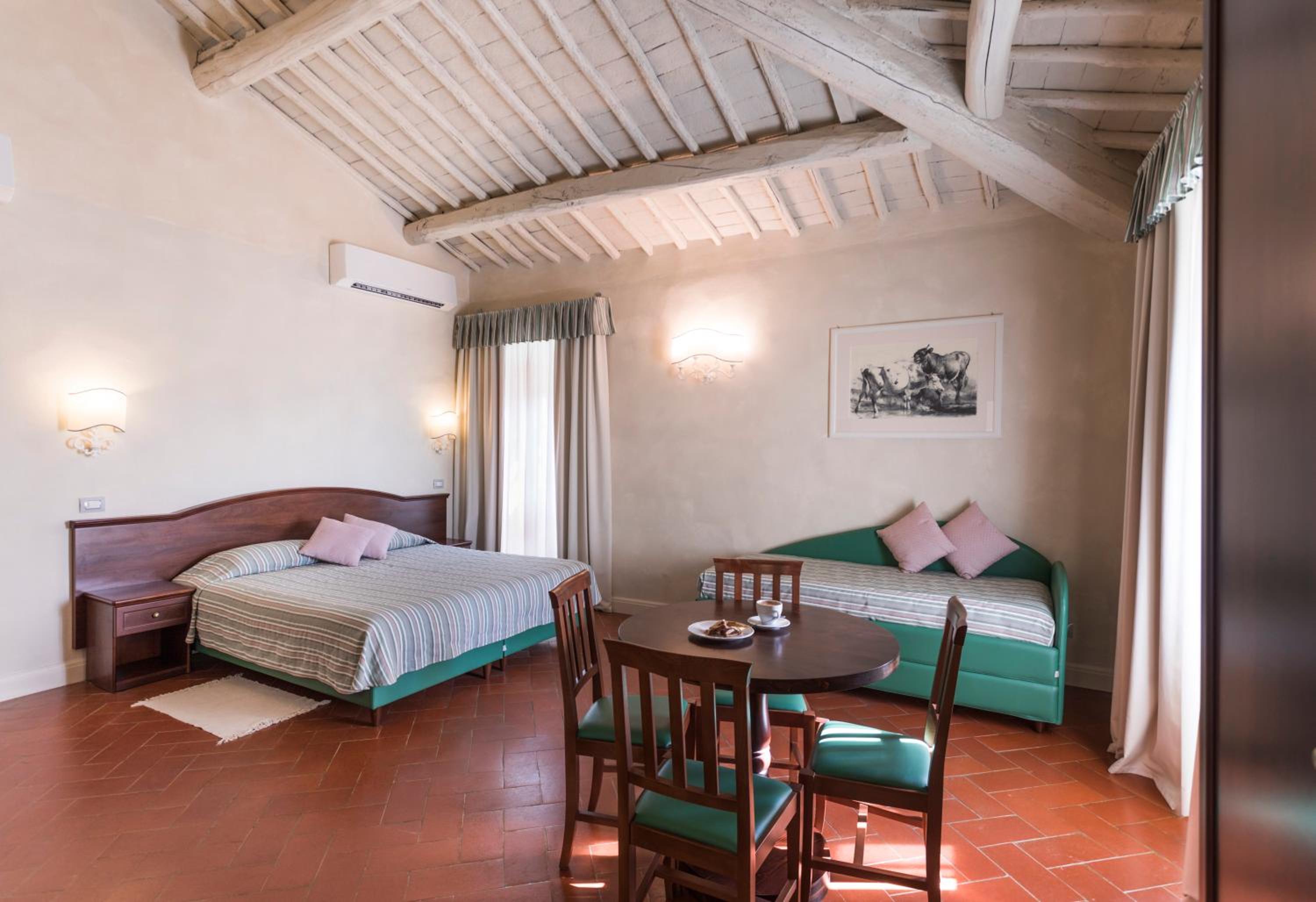 Deluxe Double Room - Photo 19