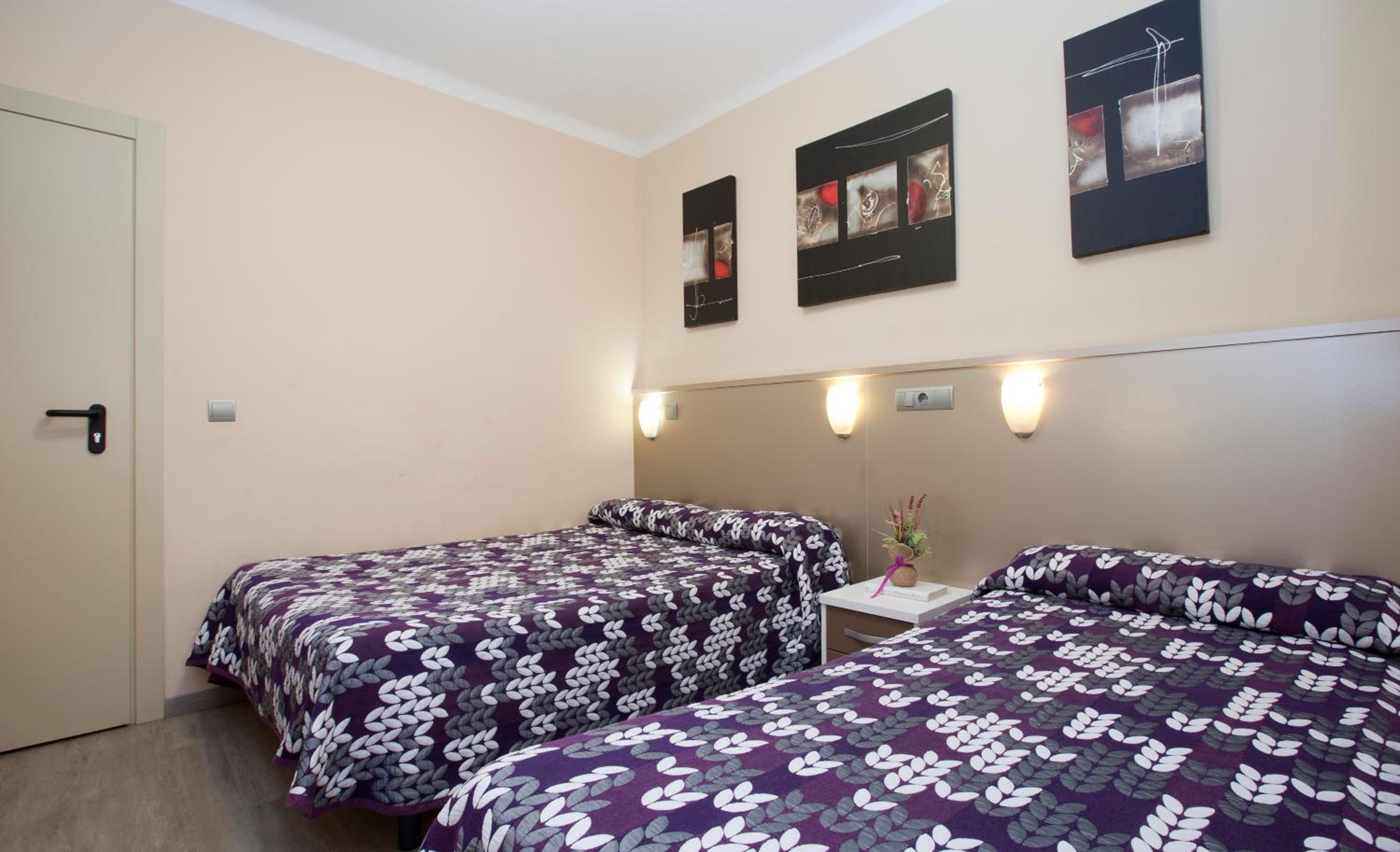 Triple Room with Private Bathroom