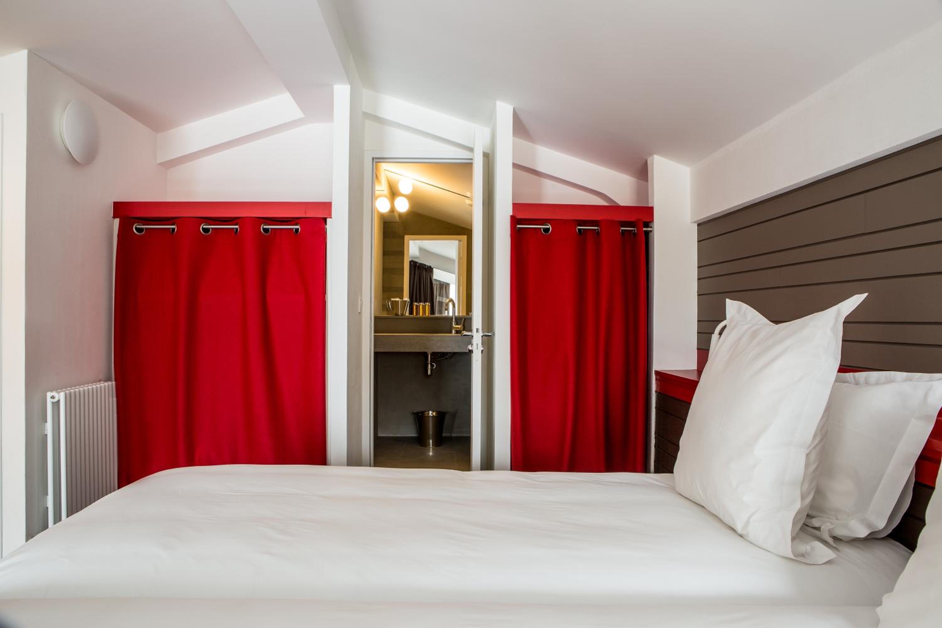 Quadruple Room with Mezzanine and Mountain View
