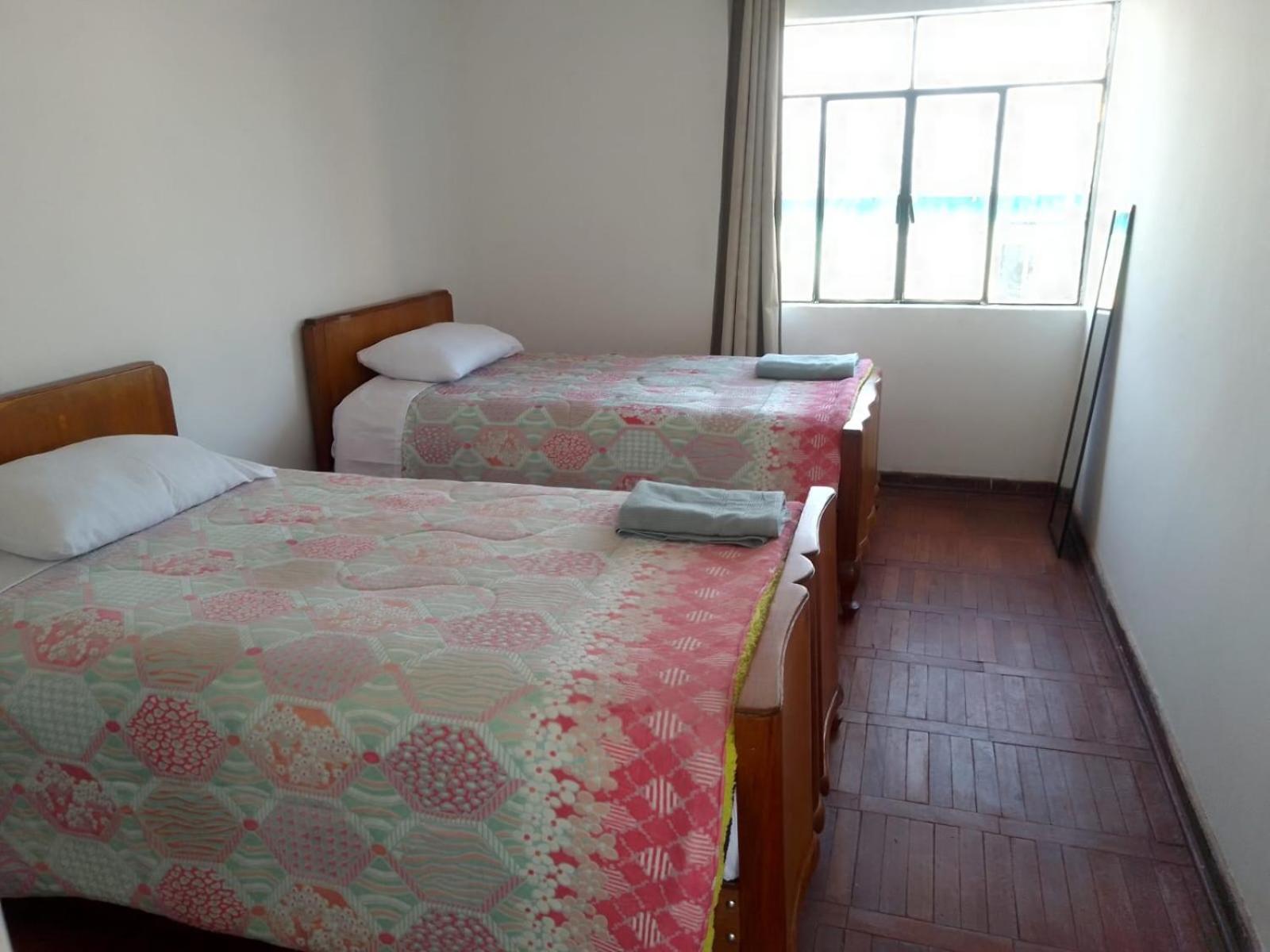 Standard Twin Room with Shared Bathroom