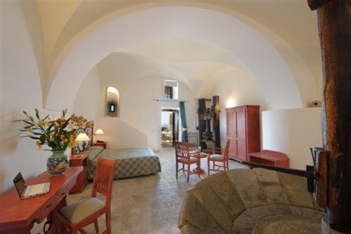 Suite with Sea View - Photo 17