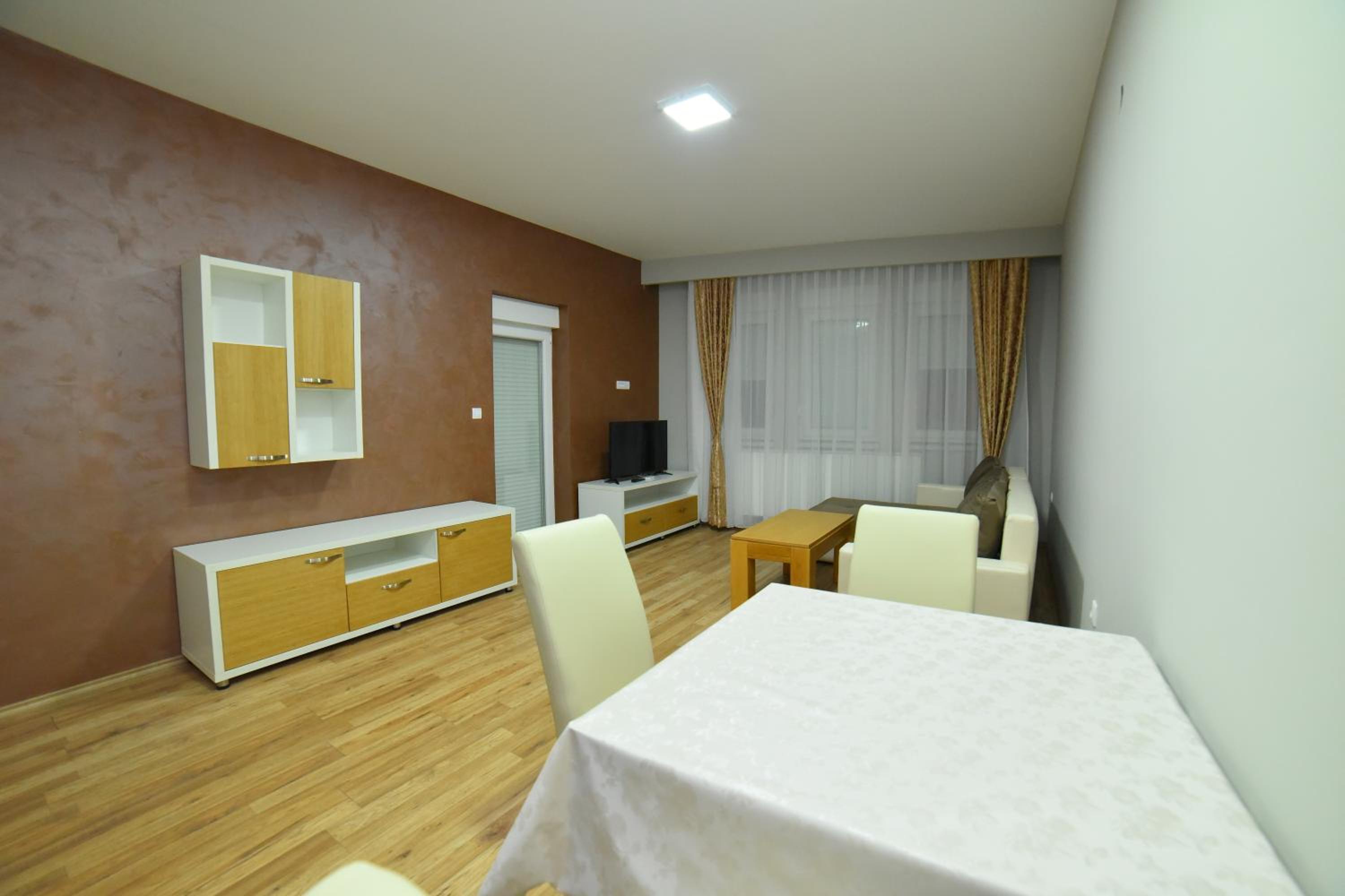 Deluxe Apartment photo 2
