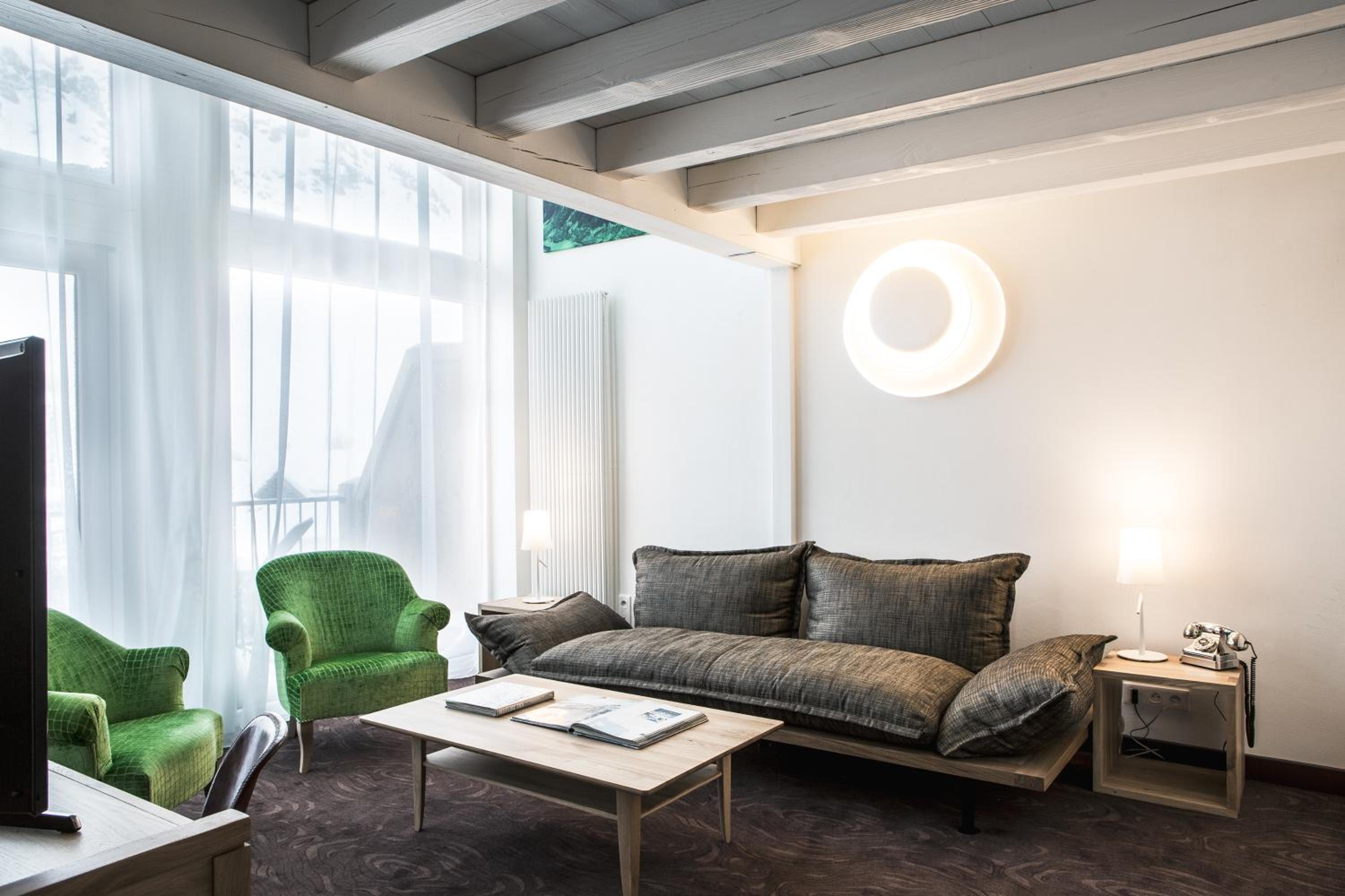One-Bedroom Suite with Mezzanine and Alcove photo 2