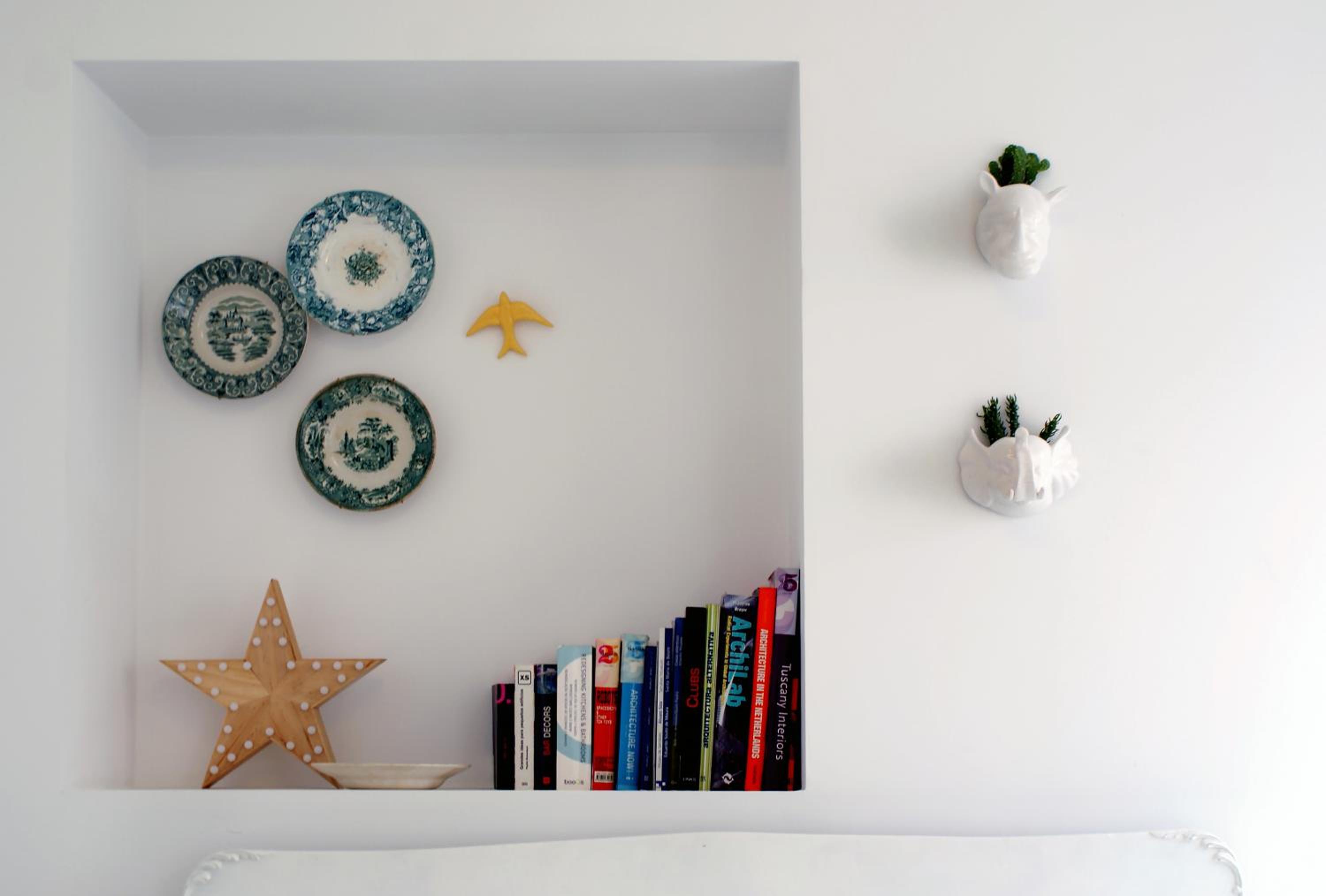 One-Bedroom Apartment - Photo 3