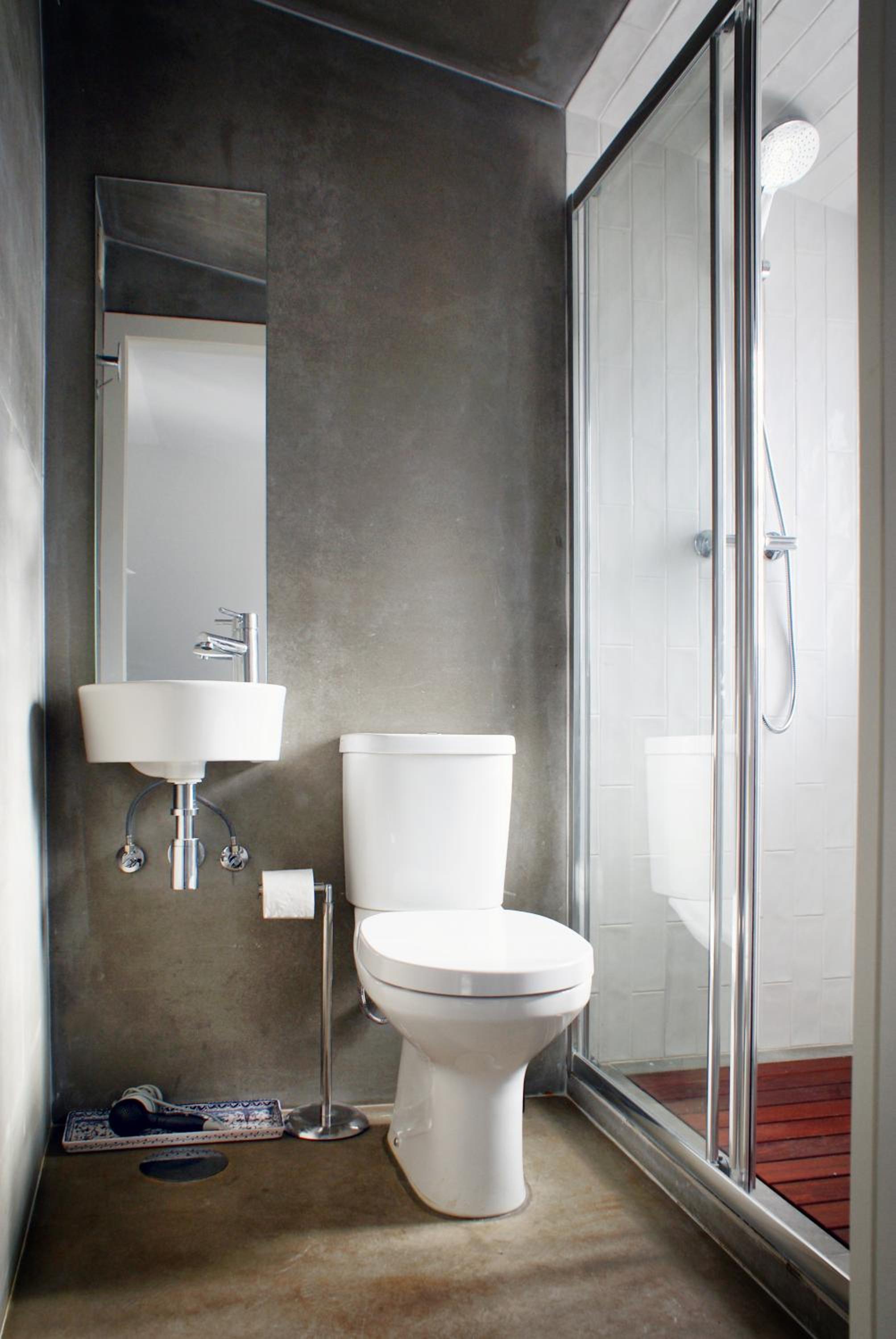 One-Bedroom Apartment - Photo 6