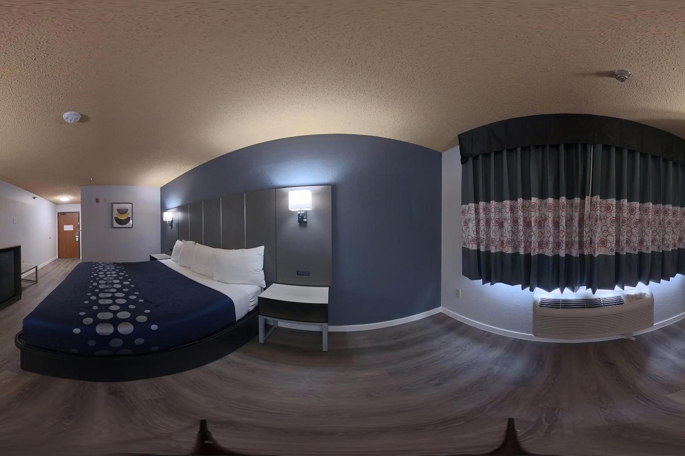 Superior King Room
