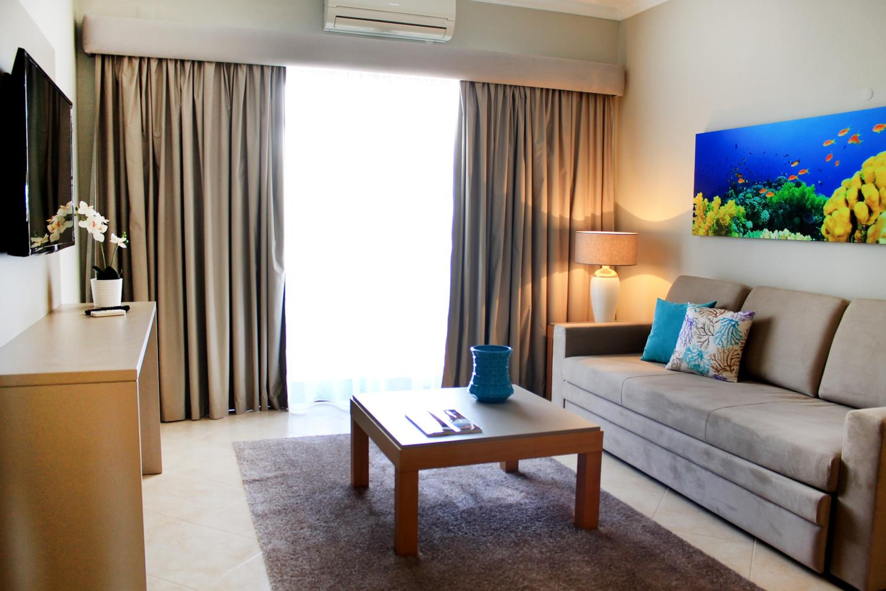 One-Bedroom Apartment - Photo 20
