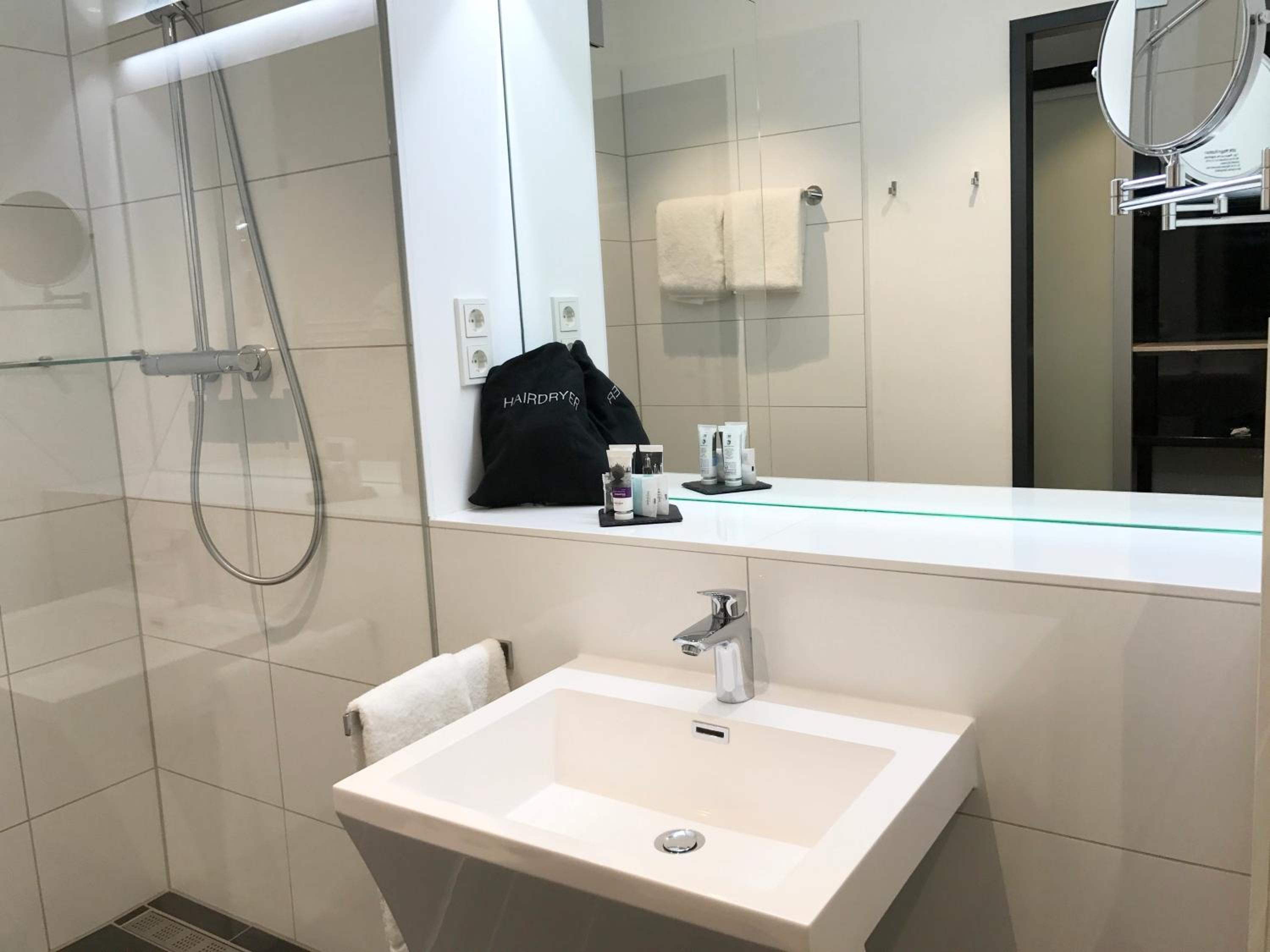 Superior Double Room - Photo 2