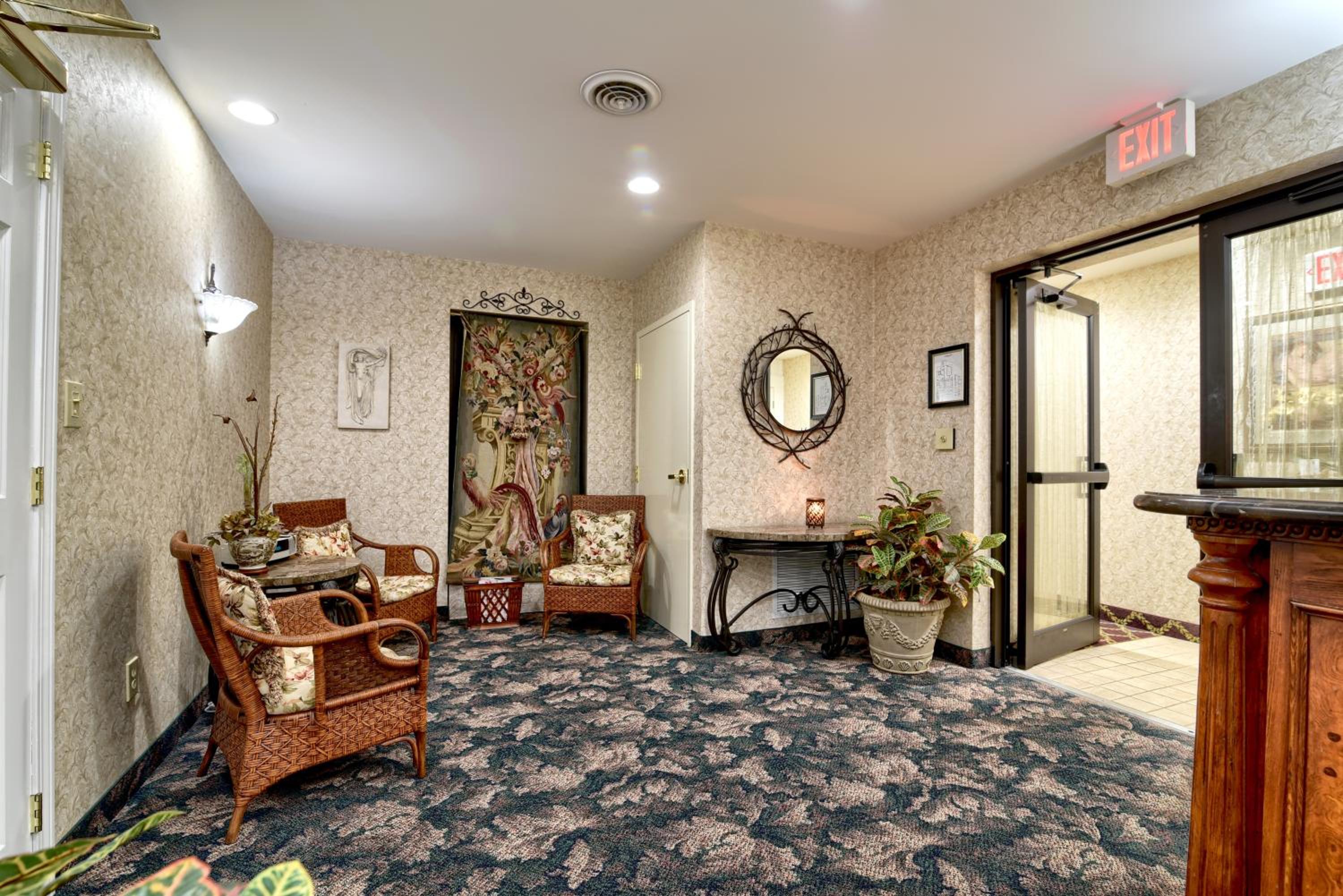 Romantic Getaway Package - Photo 7