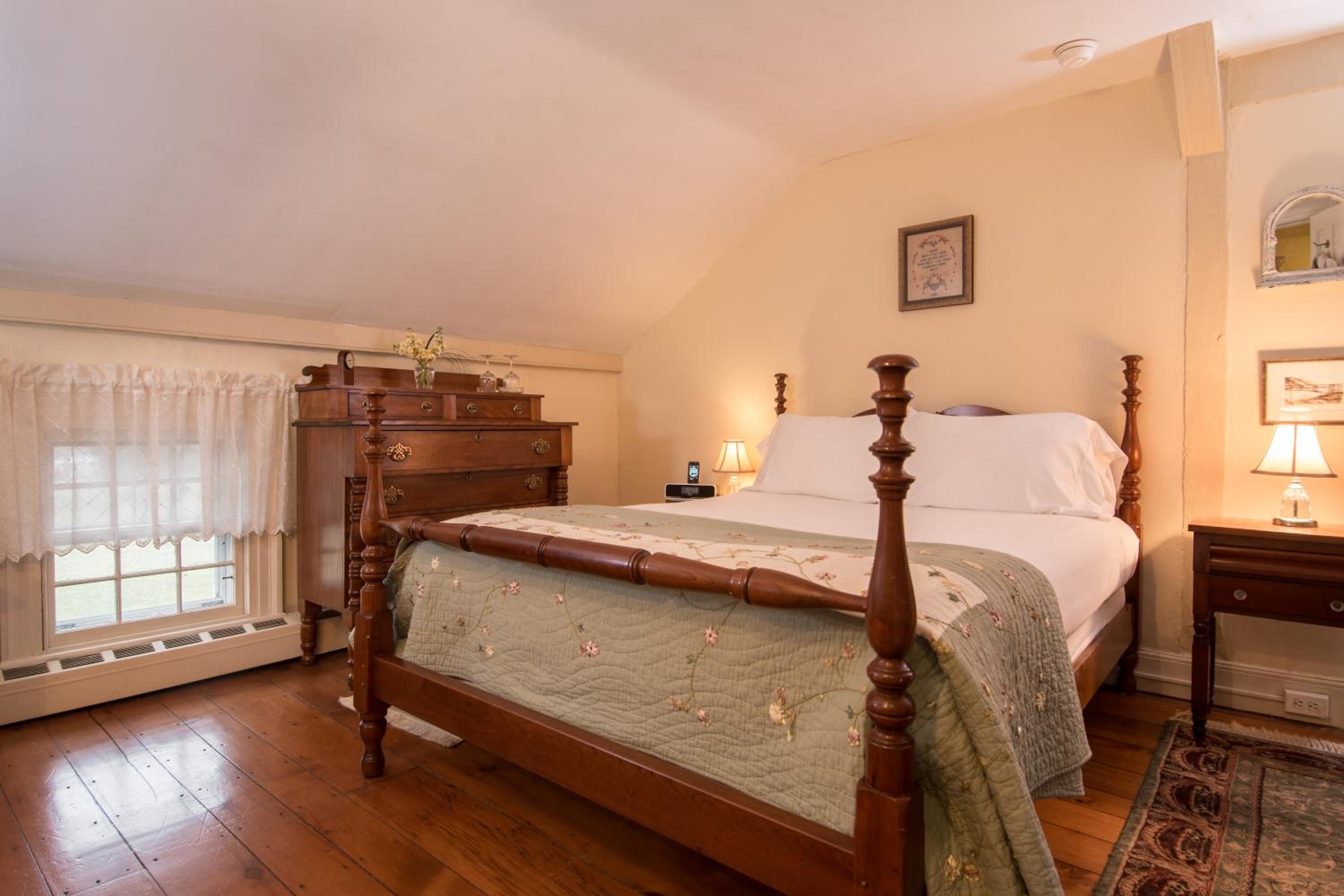 Queen Room