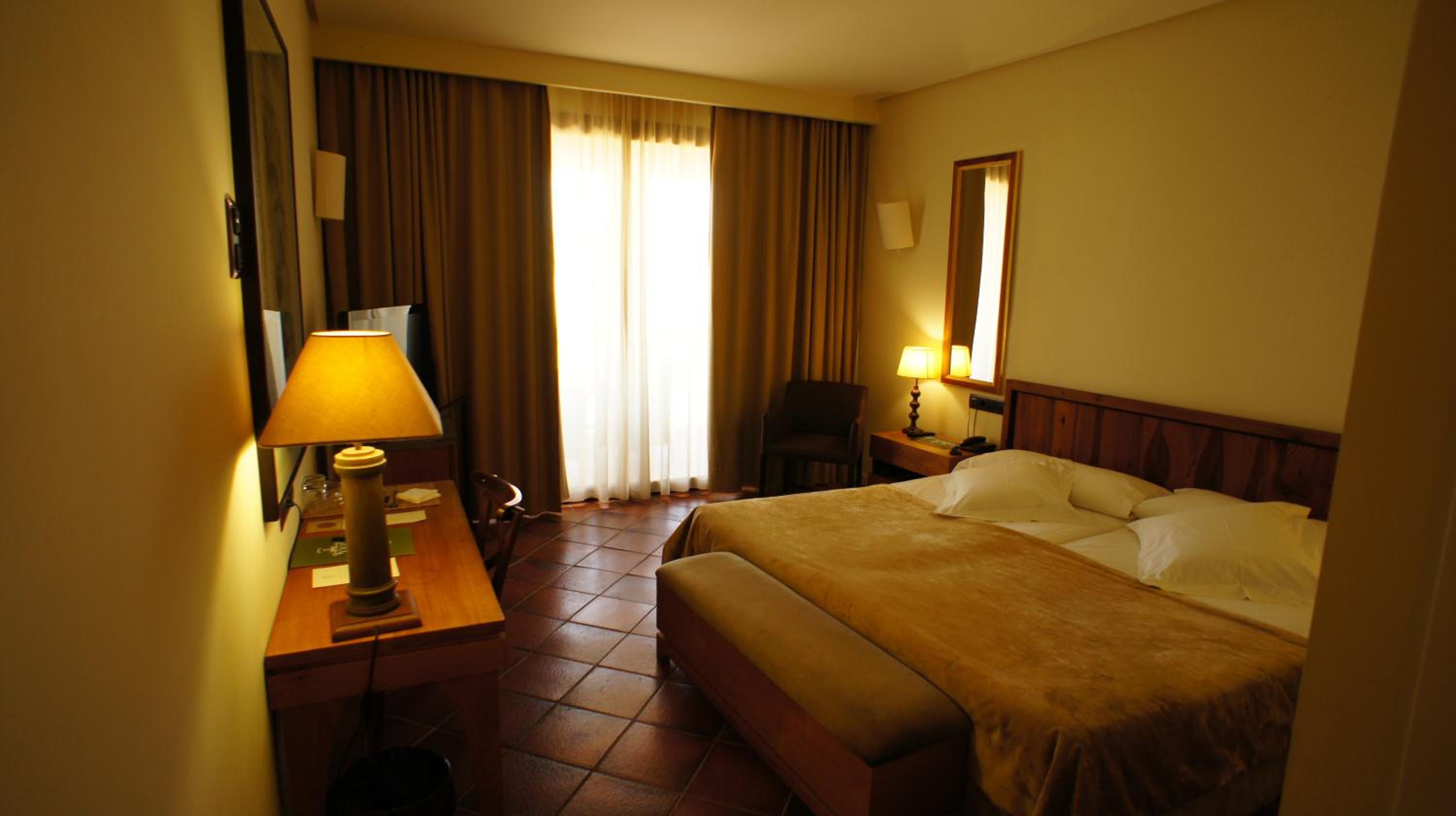 Habitación Doble o Twin con Vista a la Ciudad