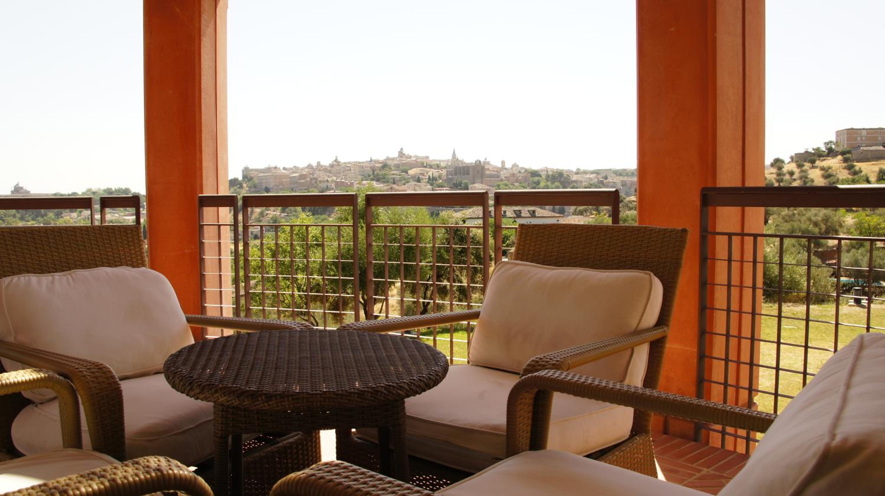 Suite - Photo 2