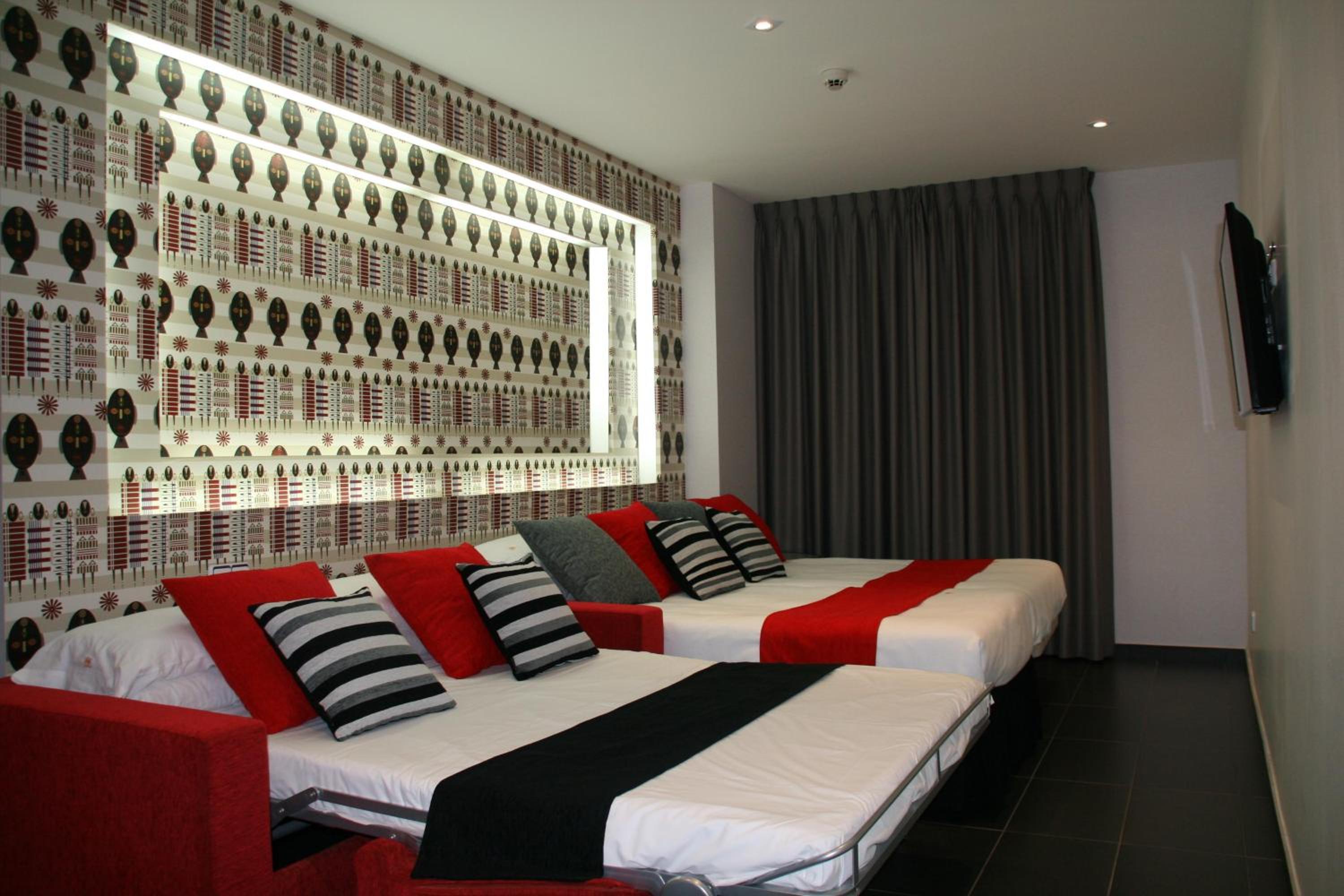 Deluxe Triple Room - Photo 4
