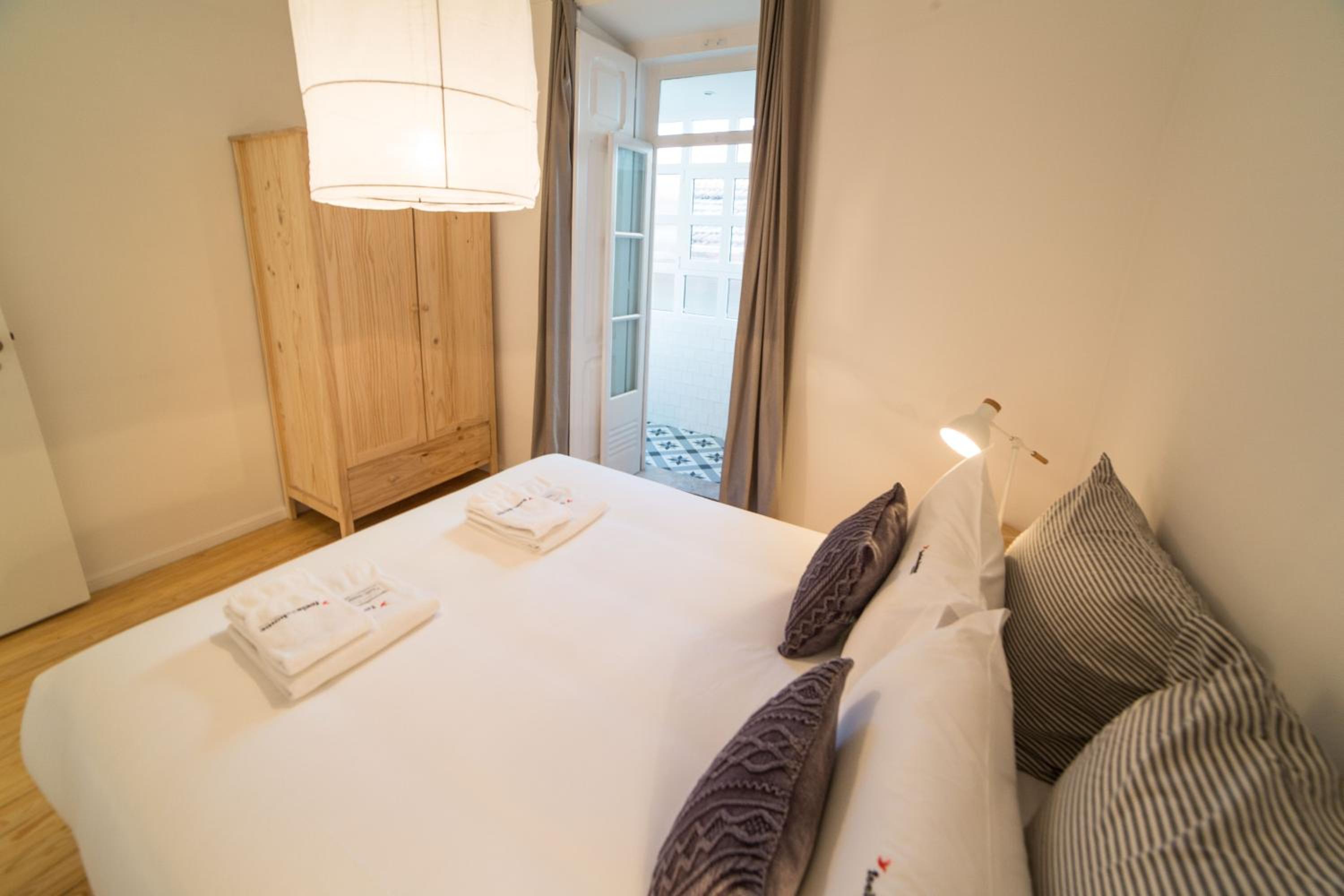 Two-Bedroom Apartment - Photo 2