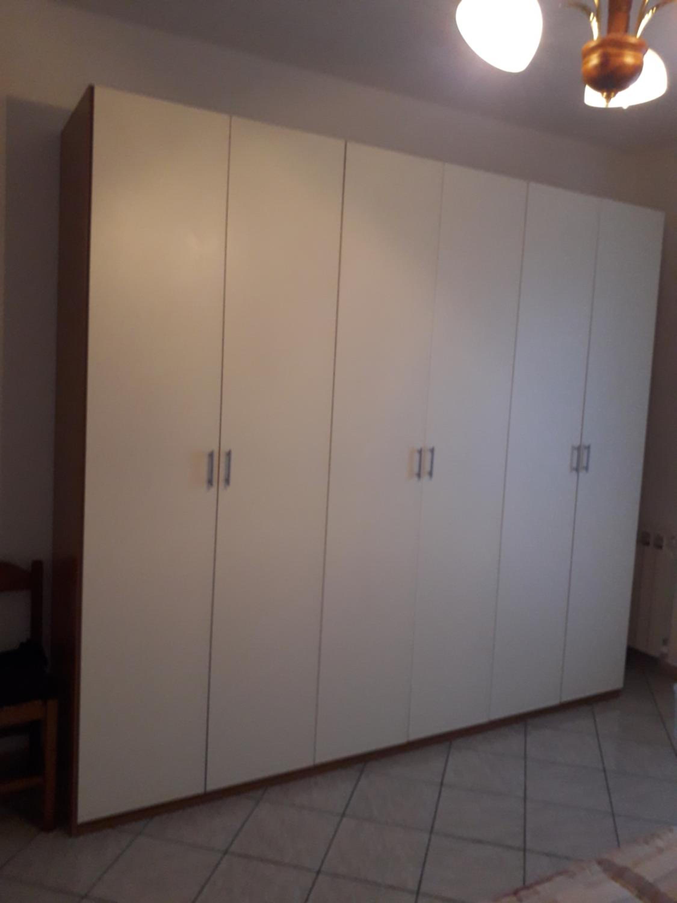 Apartment with Balcony - Photo 5