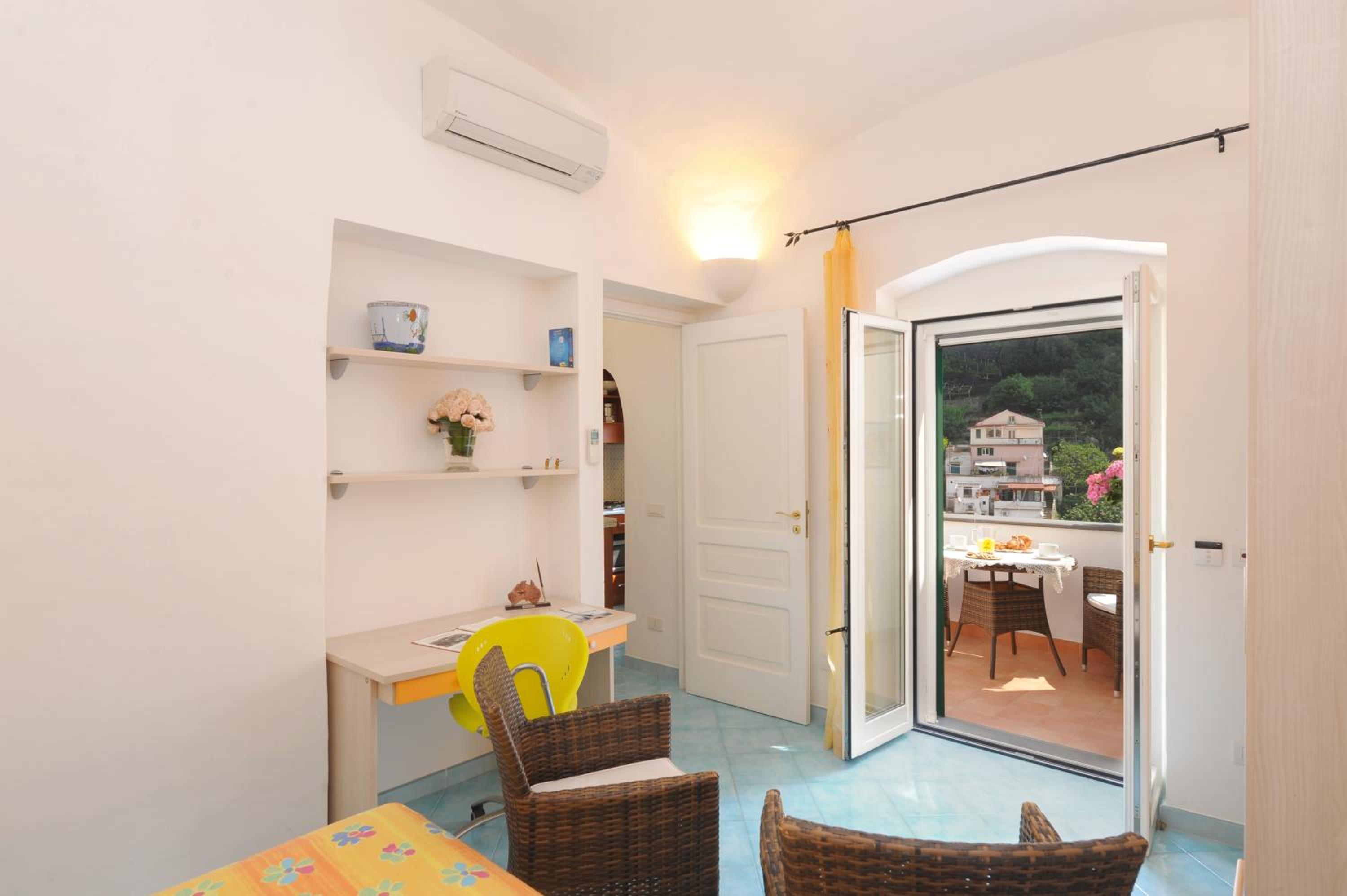 One-Bedroom Apartment with Terrace photo 3