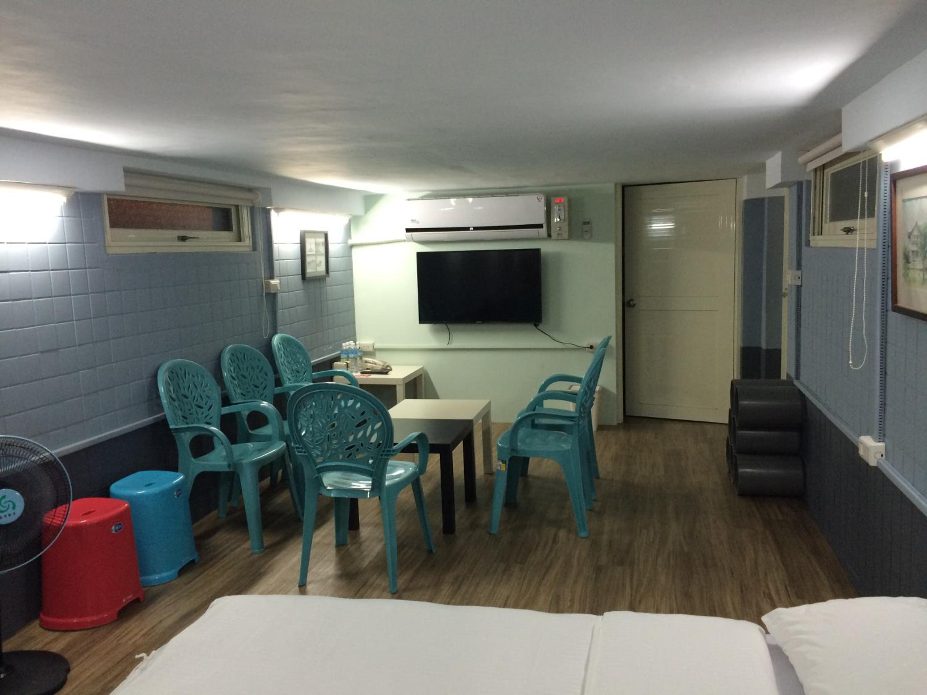 Family Room photo 1