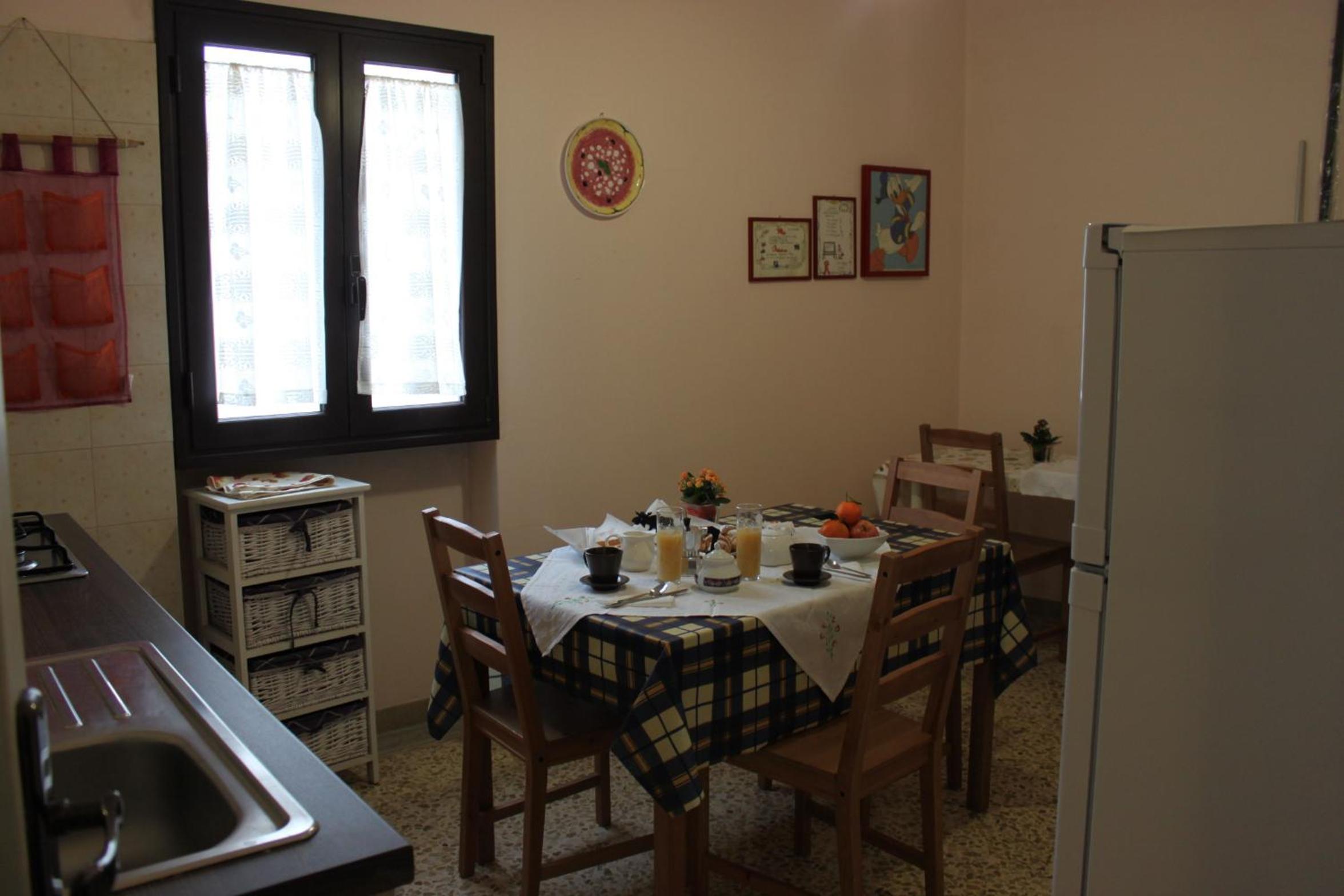Double Room - Photo 15