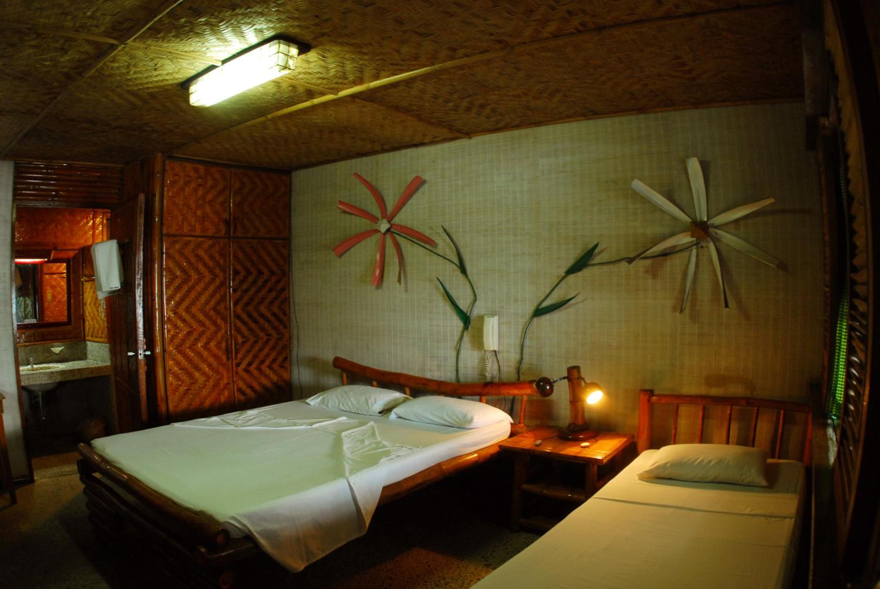 Double or Twin Room without Aircon  - Photo 8