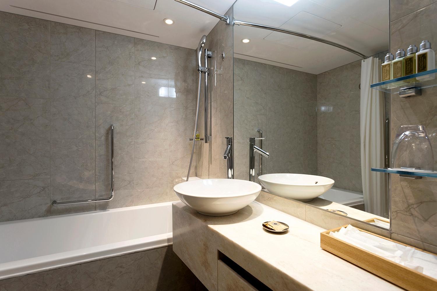 Standard Plus – Twin Room photo