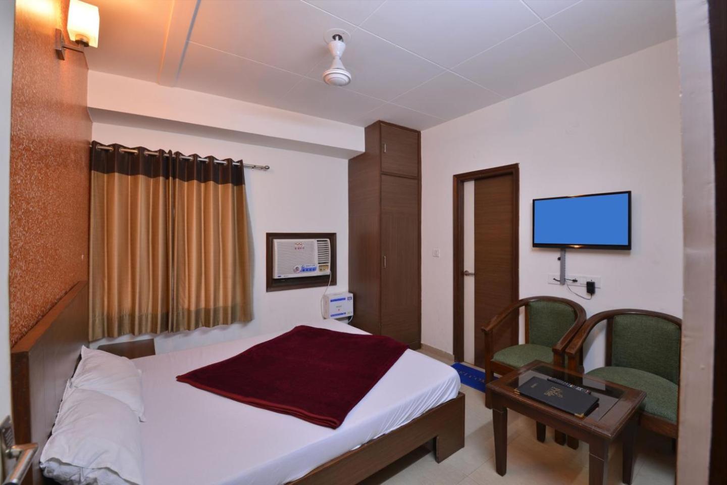 Deluxe Double Room photo 3