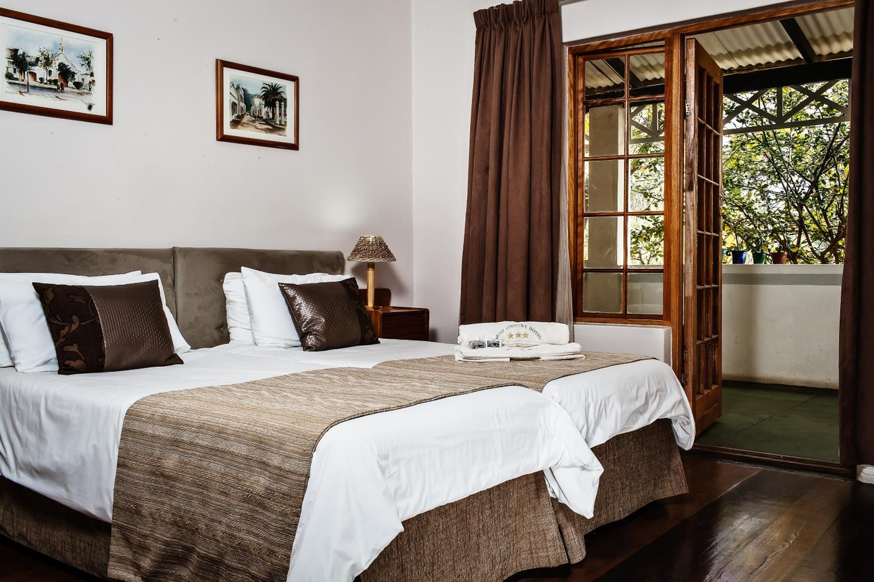 Deluxe Twin Room - Photo 2