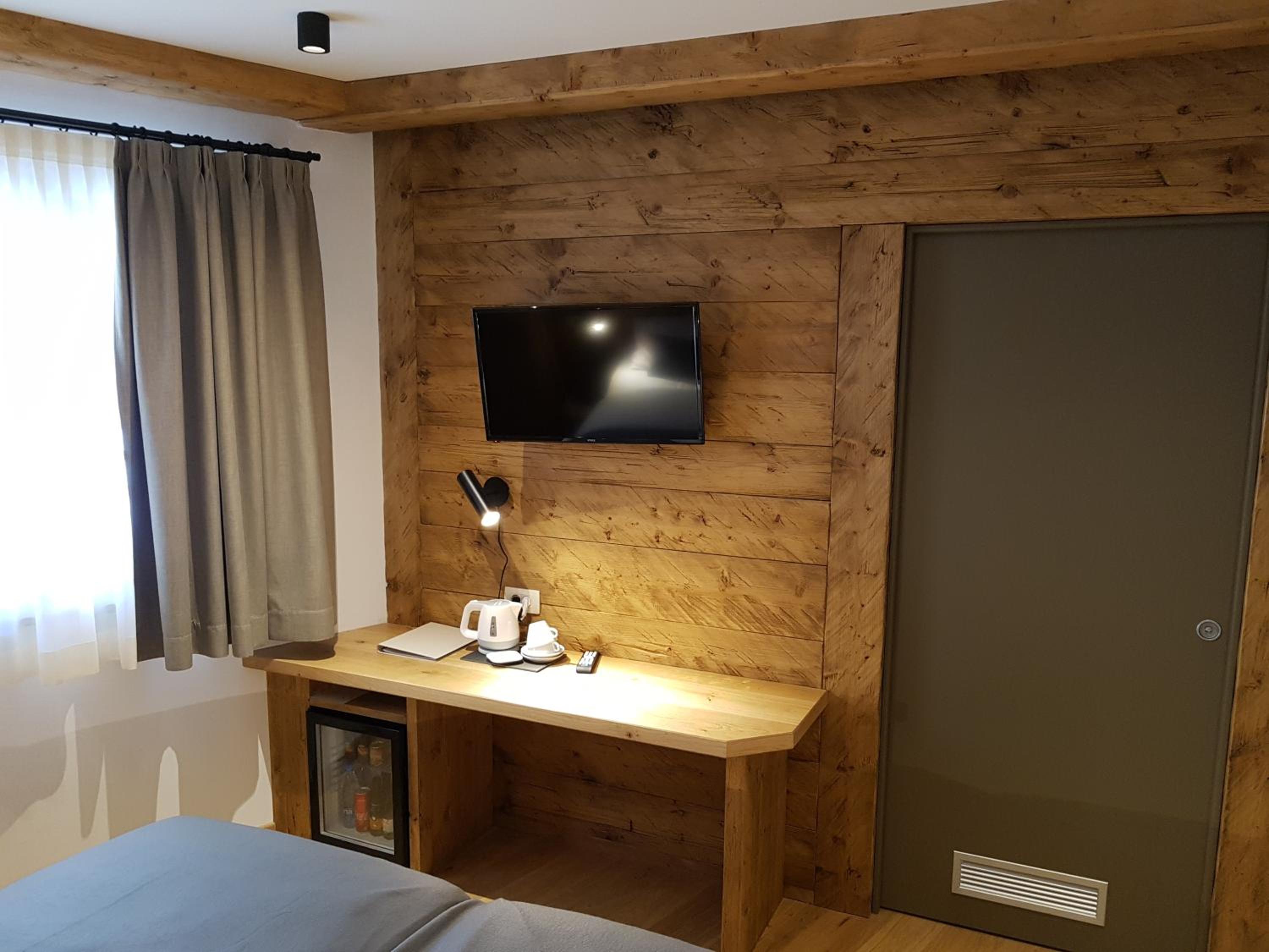Double or Twin Room photo 3