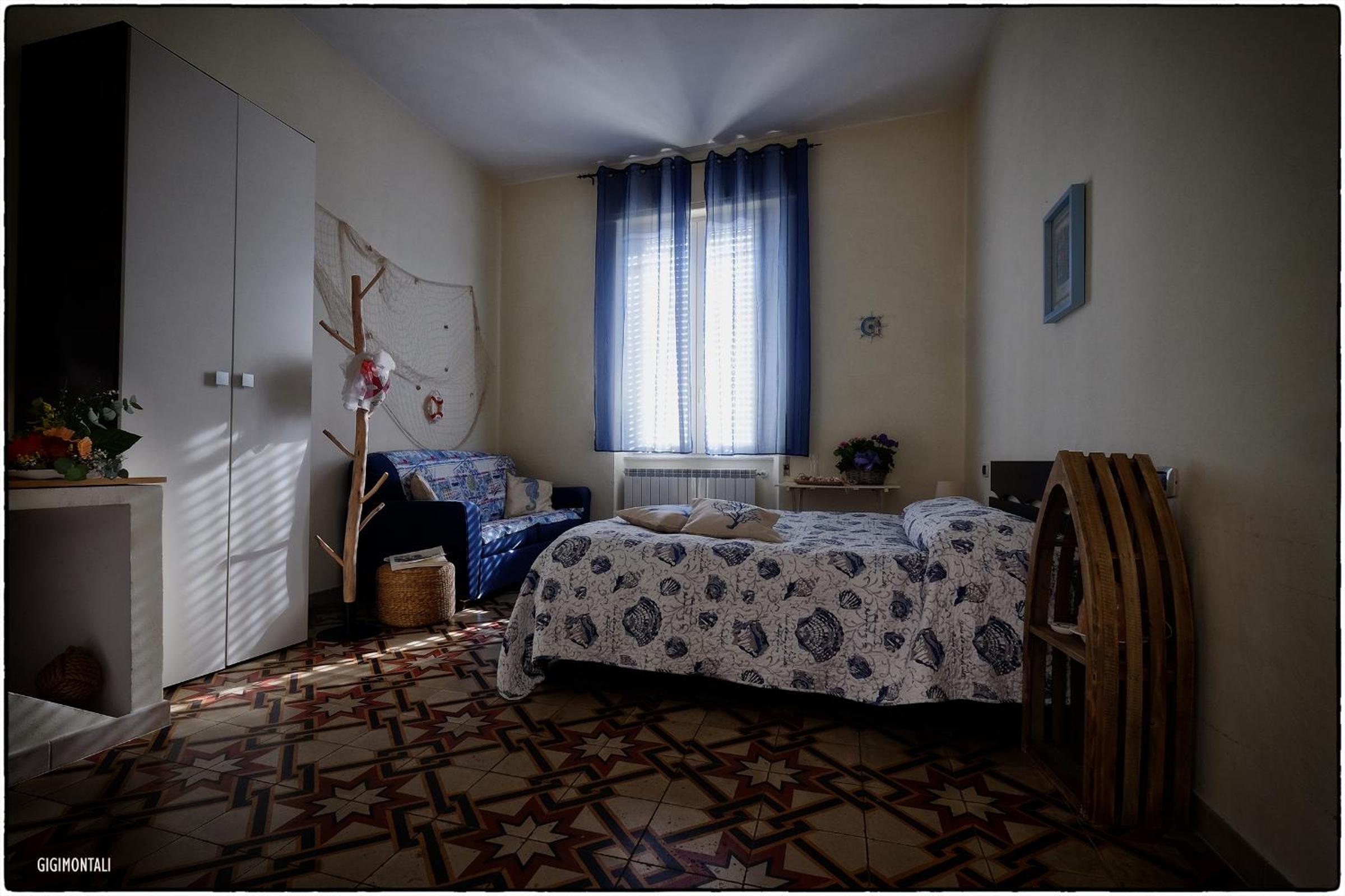 Deluxe Double Room (2 Adults + 1 Child)