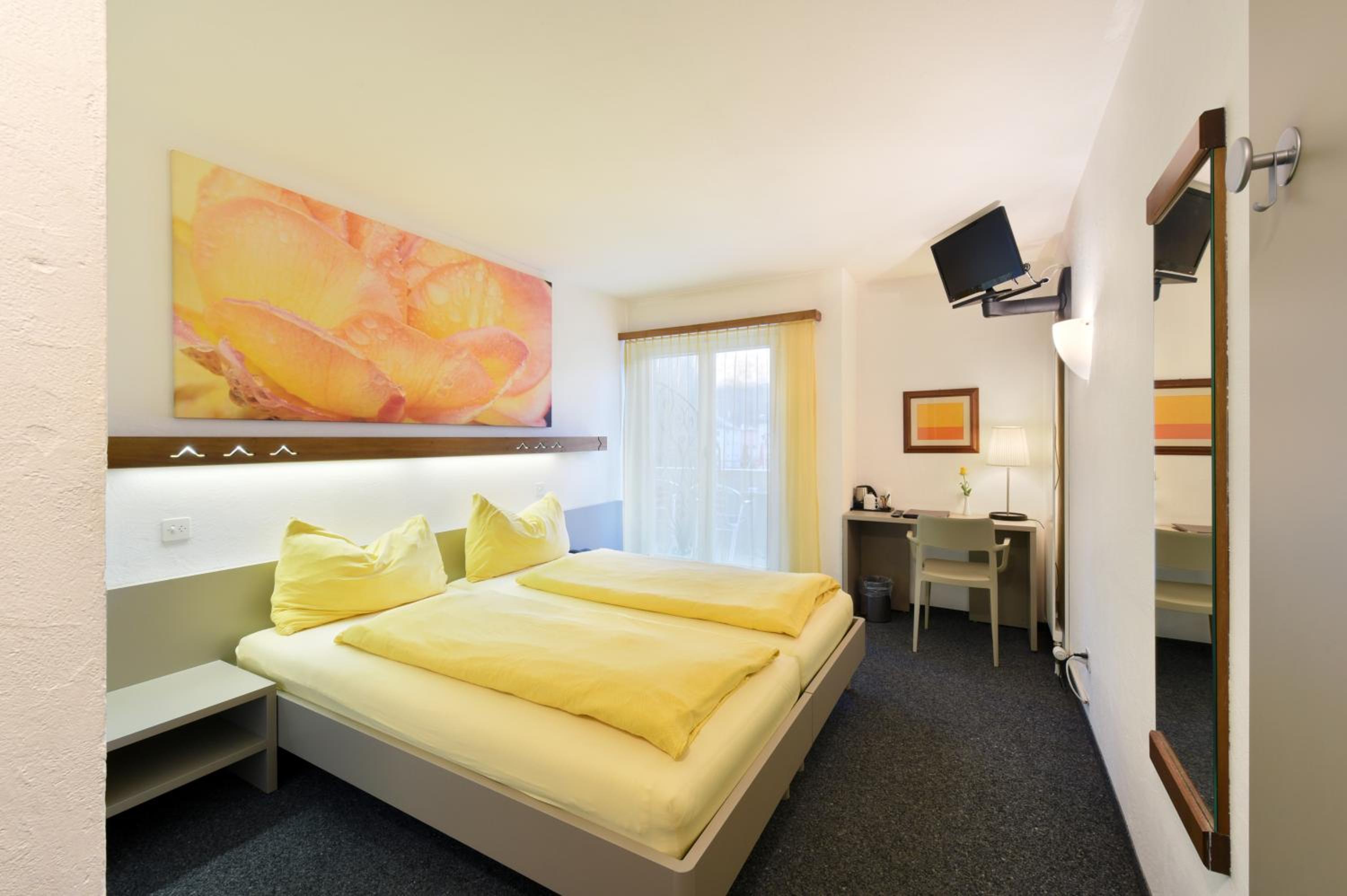 Double Room - Photo 1