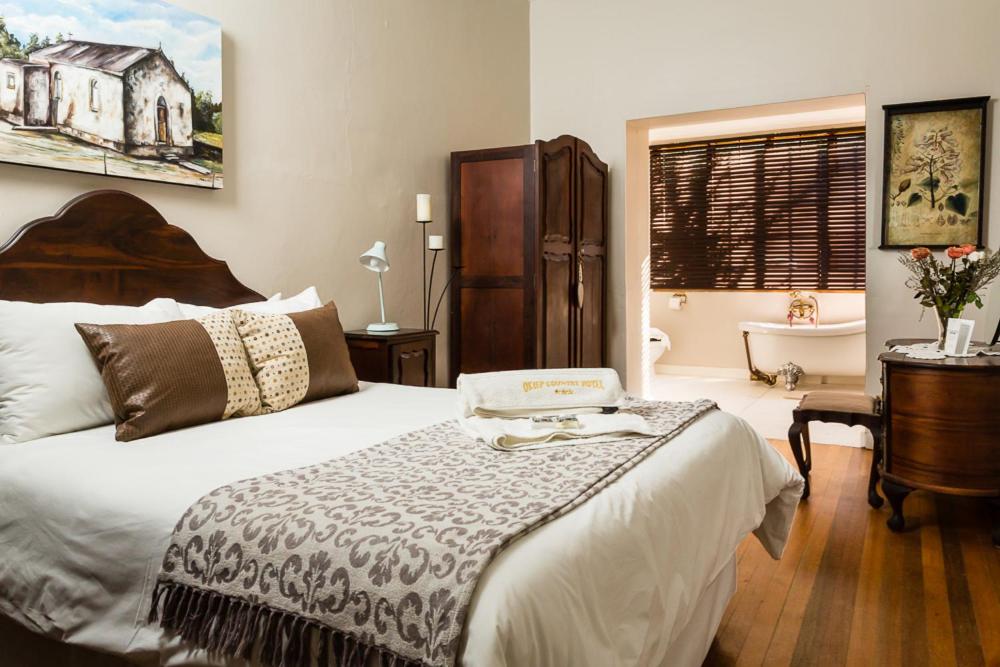 Three-Bedroom Apartment - Photo 4