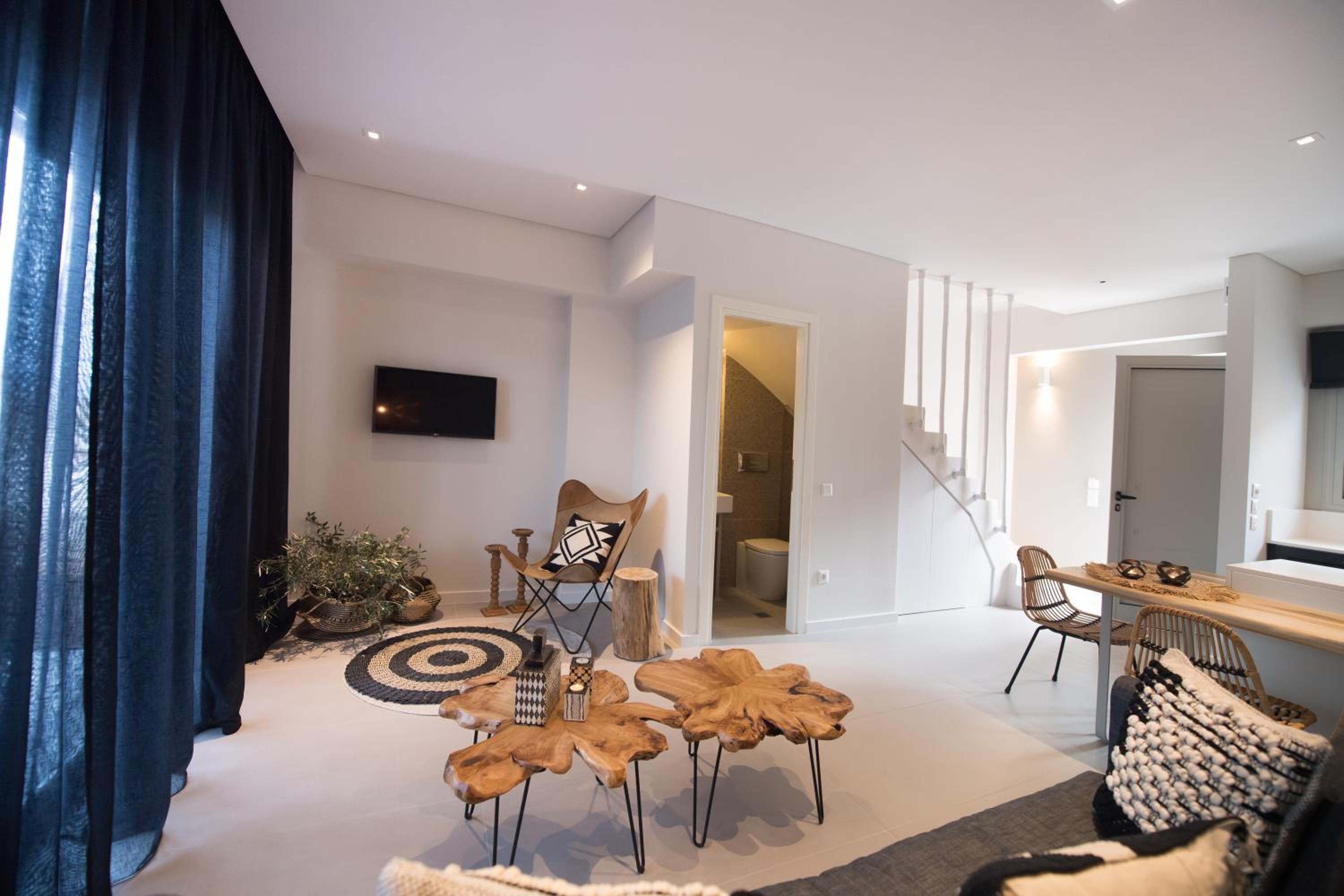 Deluxe suite with private pool and garden view - Photo 5