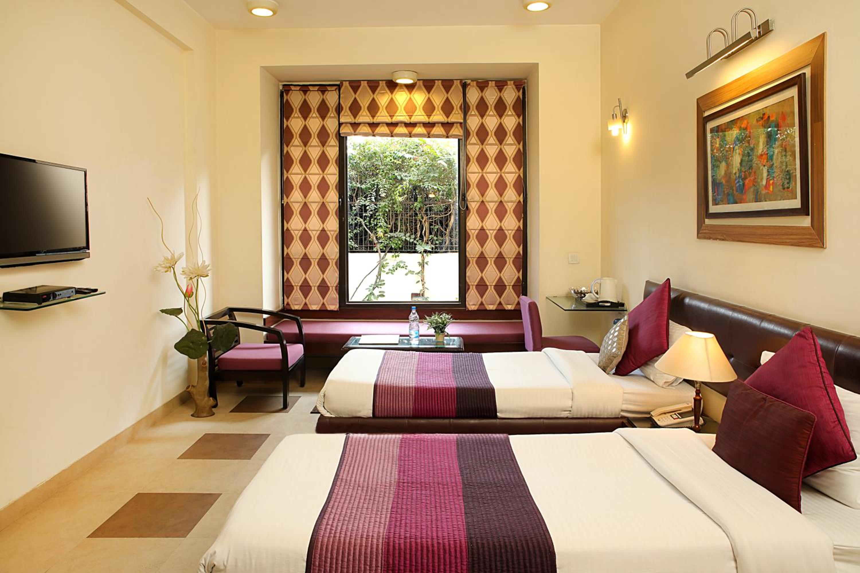 Deluxe Room - Photo 7