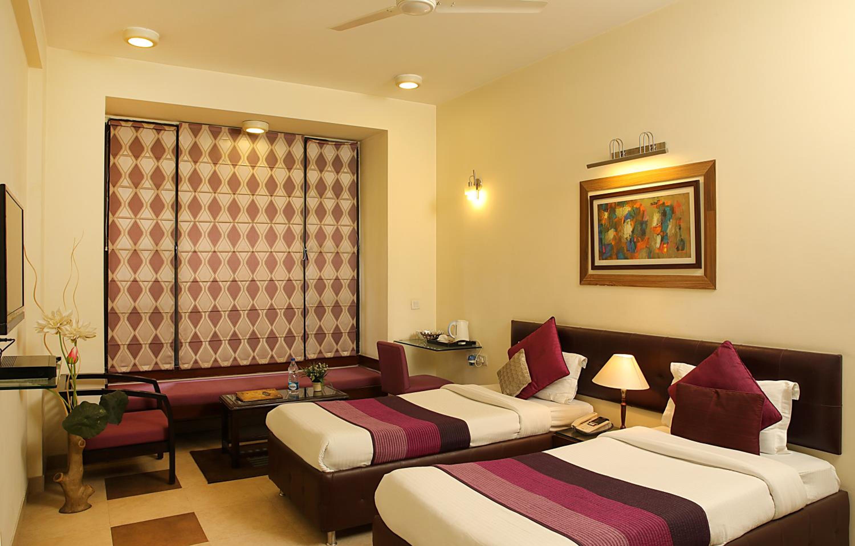 Deluxe Room - Photo 9