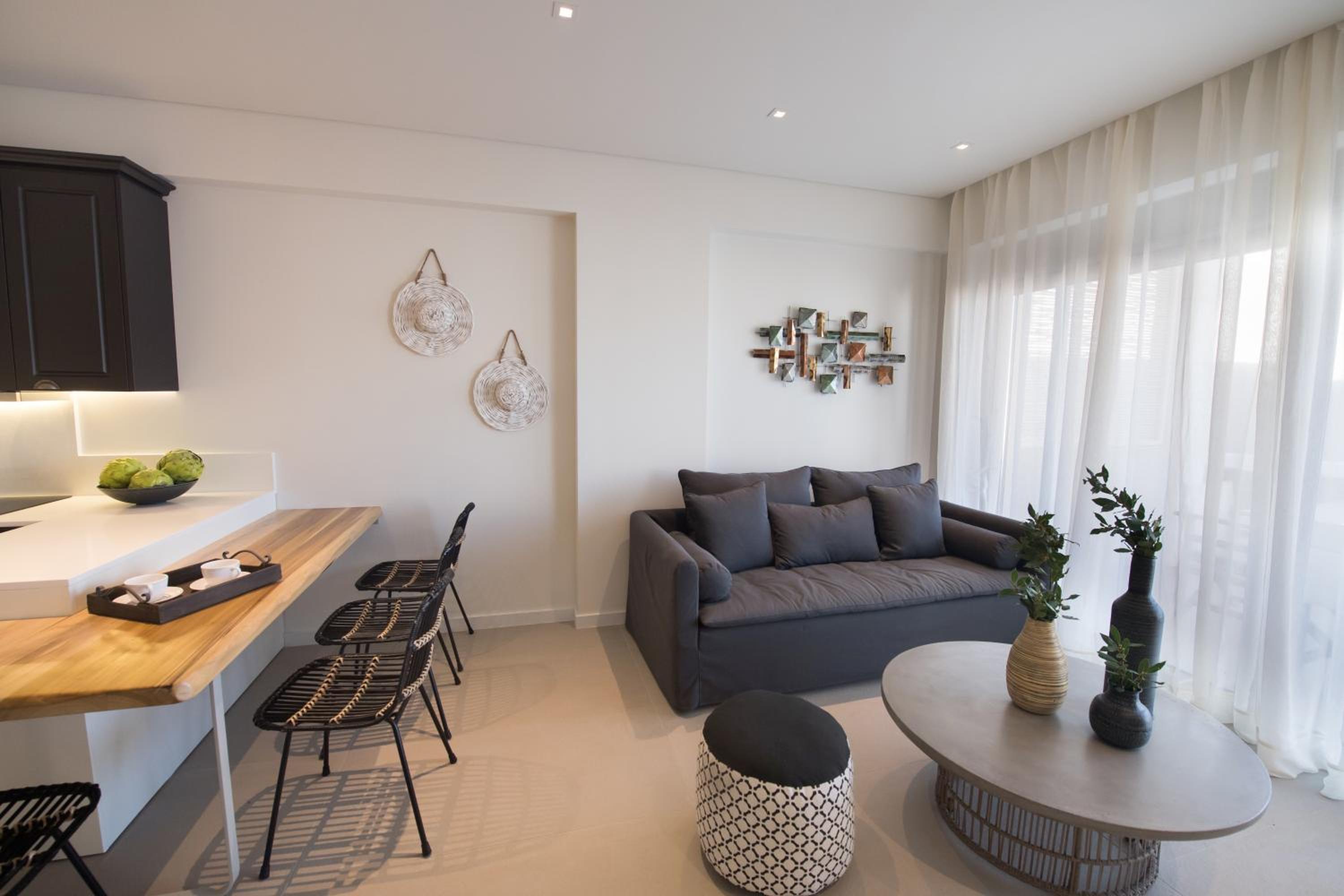 Deluxe suite with private pool and garden view - Photo 19