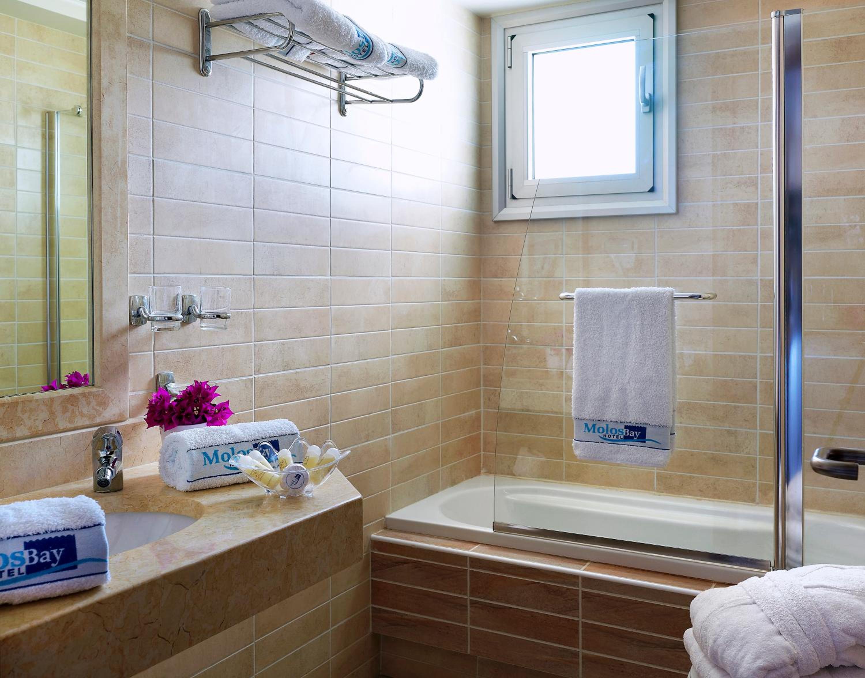 Double Room with Sea View - Photo 4