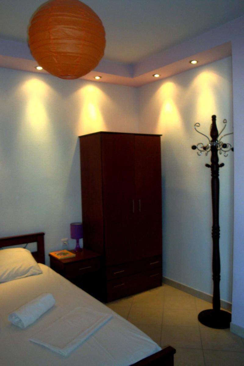 Apartment with Garden View - Photo 22