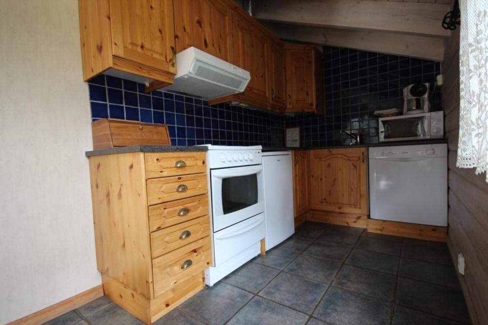Two-Bedroom Apartment with Private Bathroom  - Photo 1