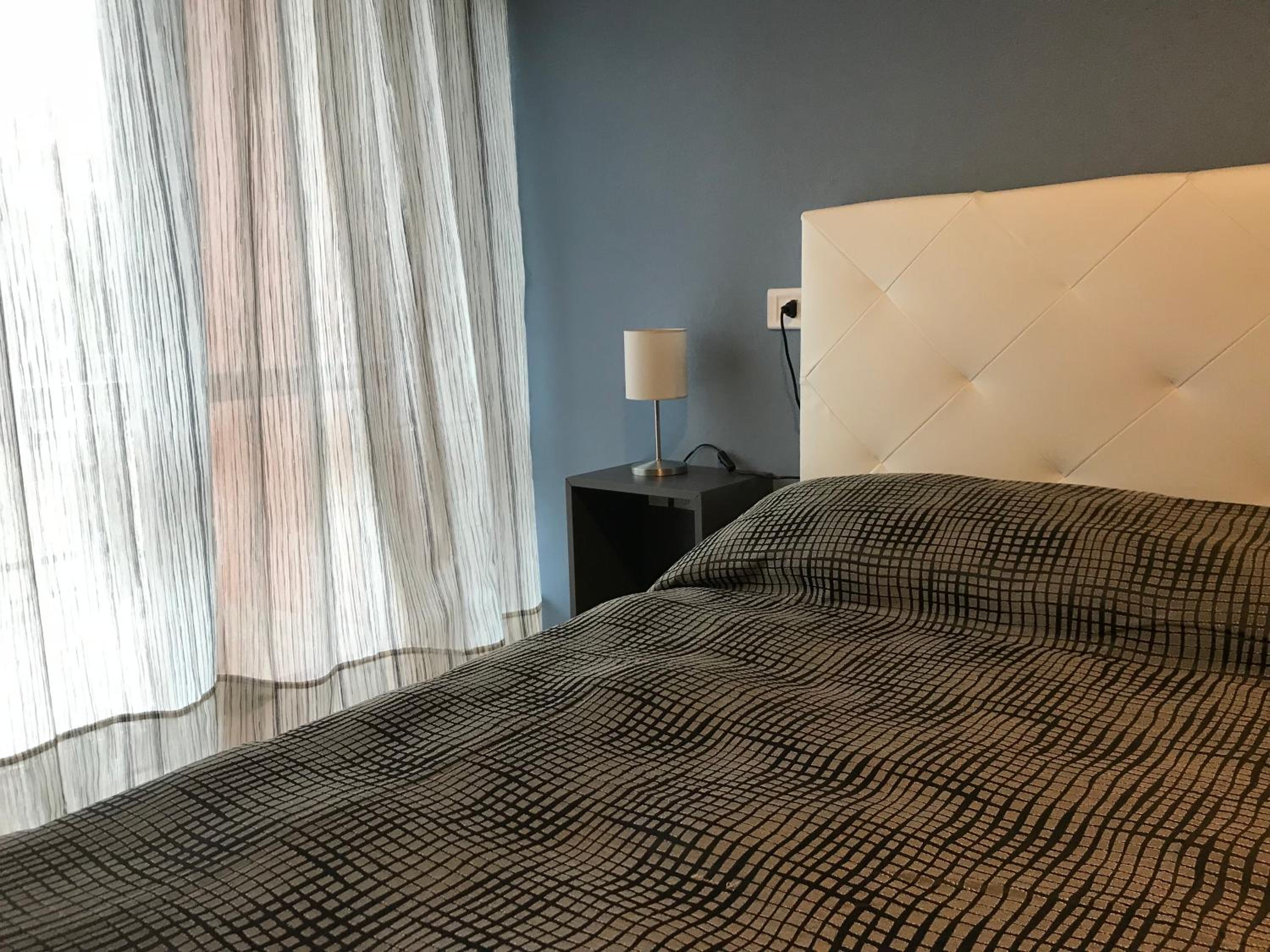 Double Room - Photo 7