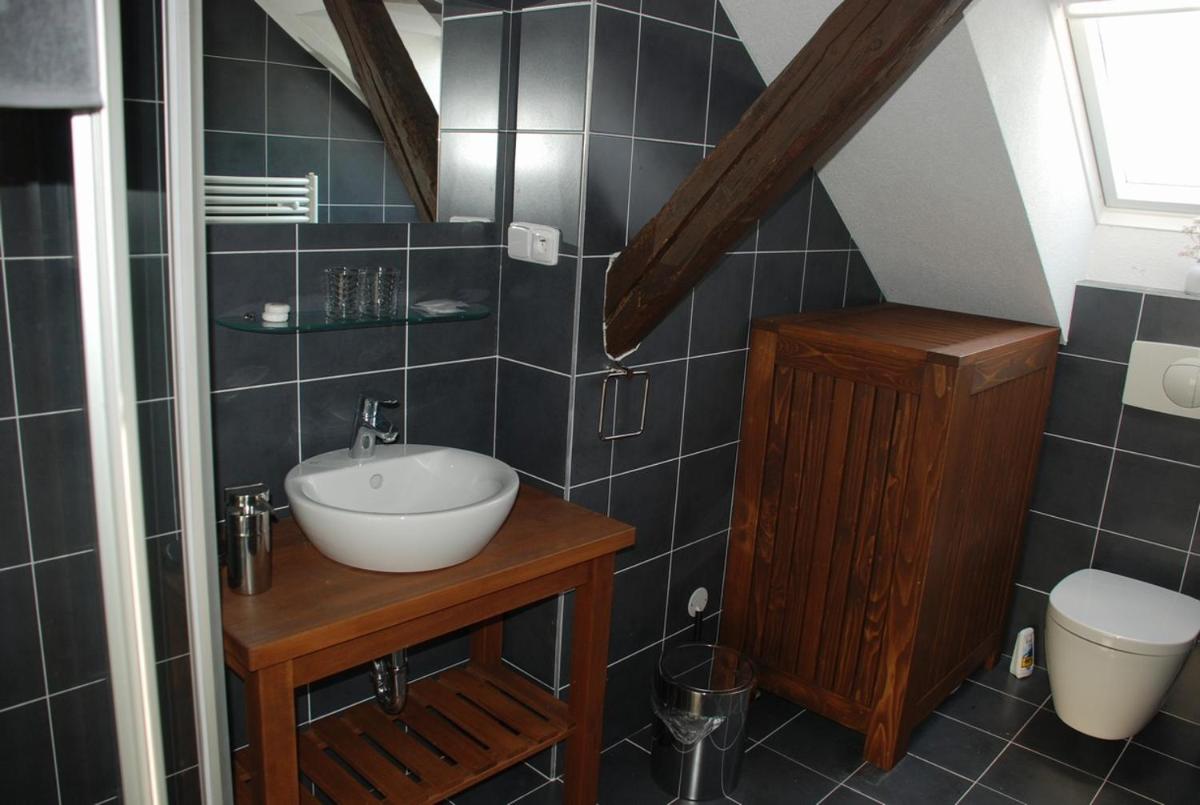 Twin Room with Shared Kitchen photo 3