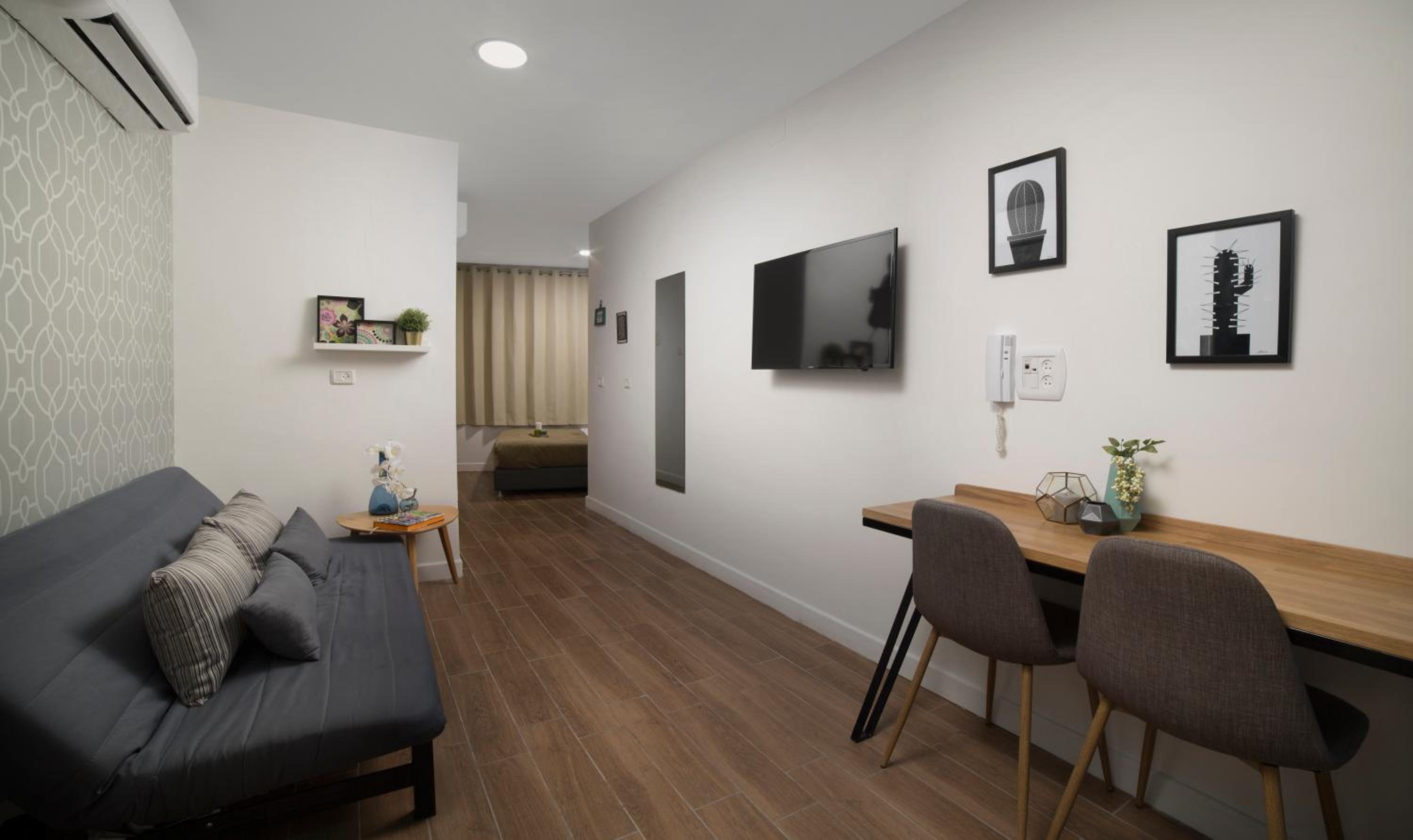 Family Suite (2 Adults + 1 Child) photo 3
