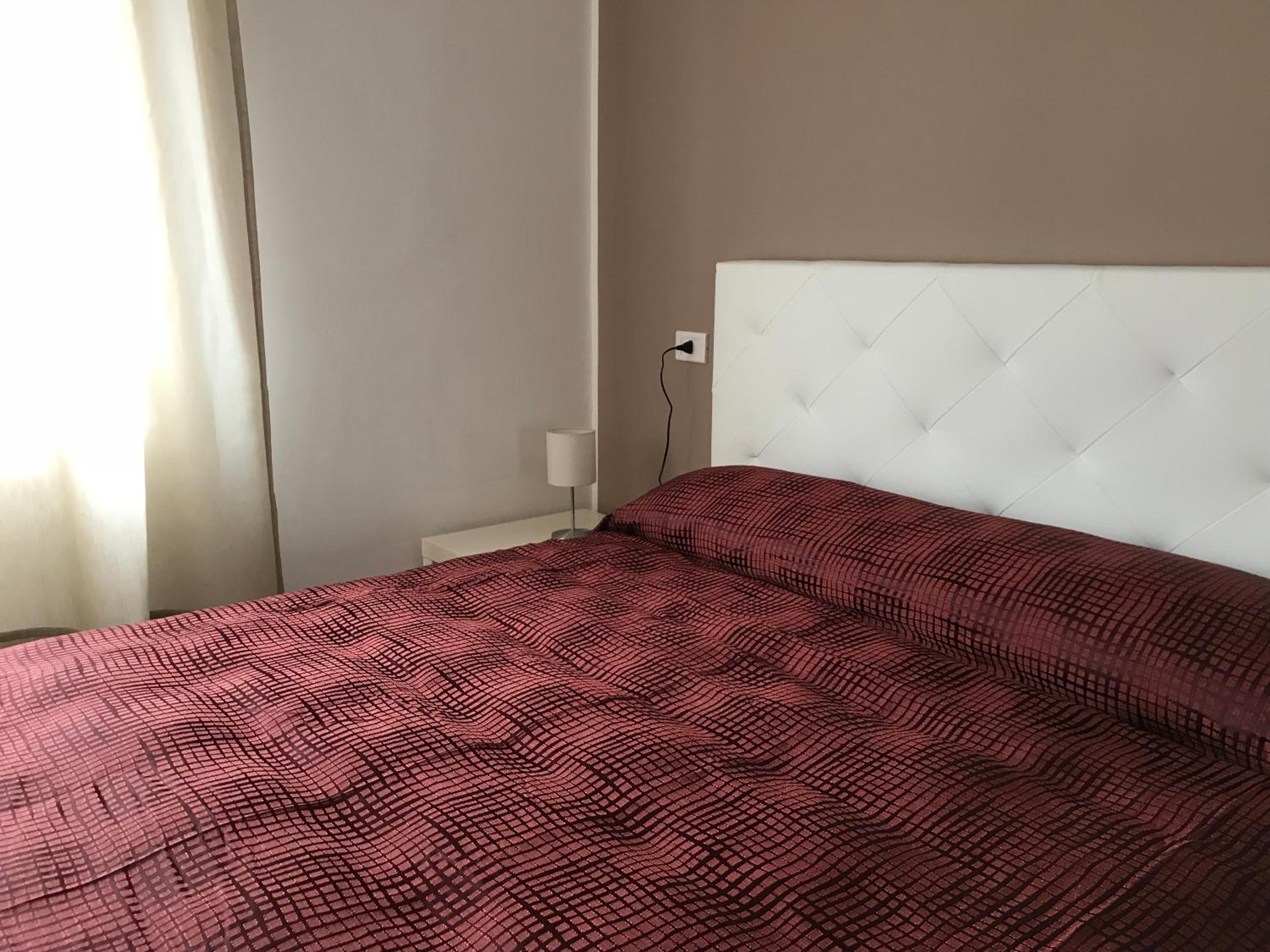 Double Room - Photo 15