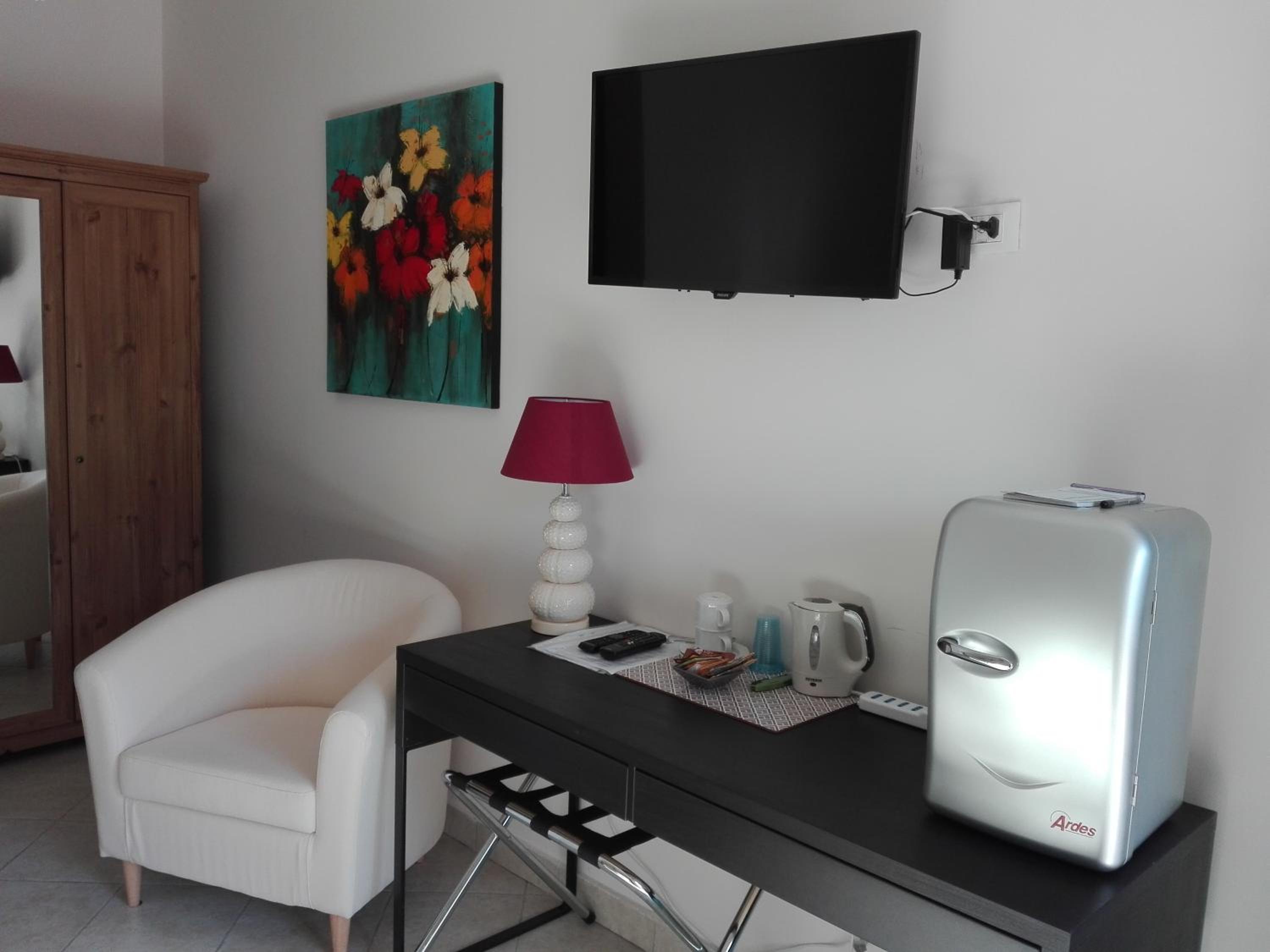 Double Room with Terrace - Photo 2