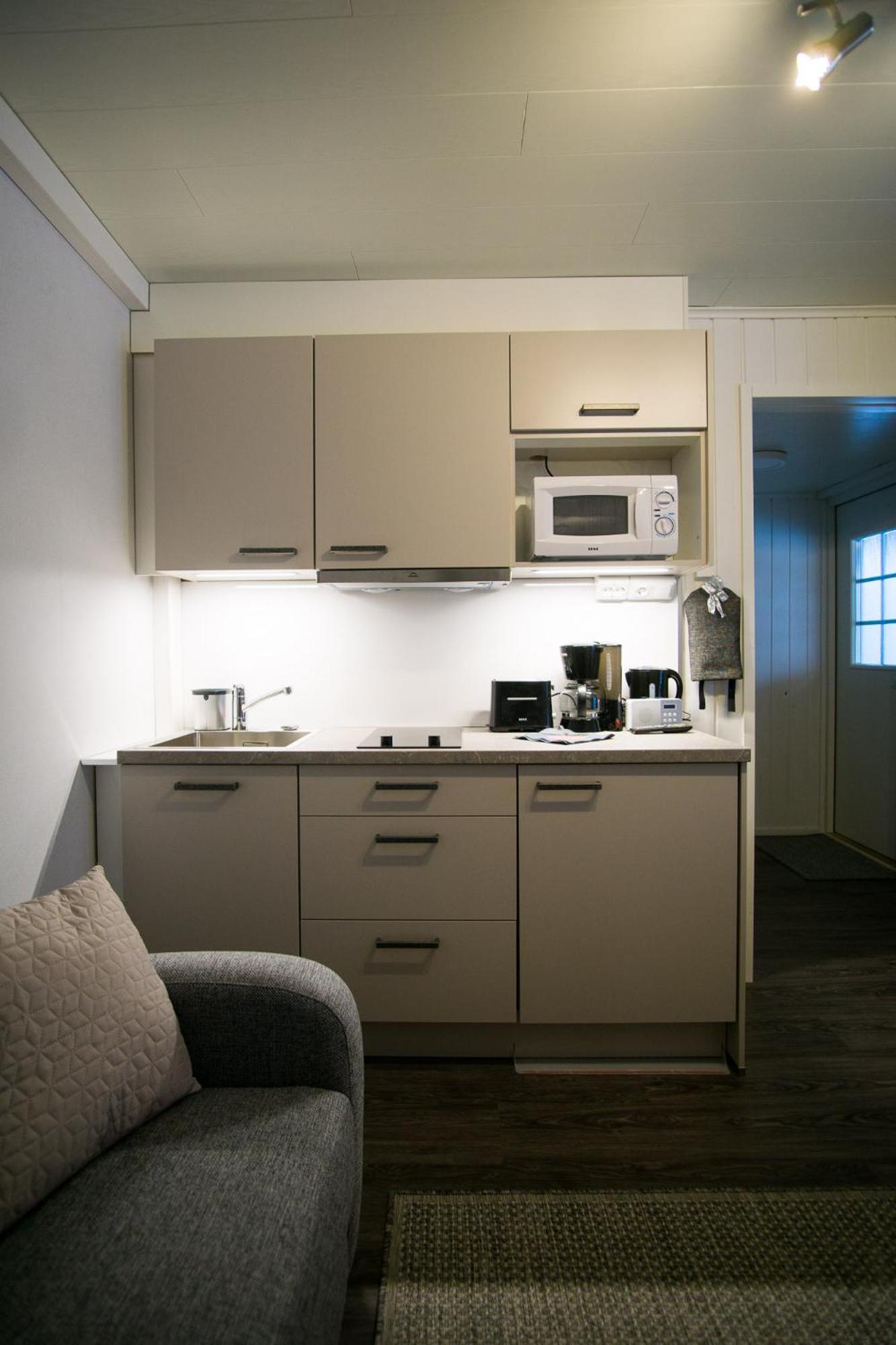 One-Bedroom Apartment - Photo 2