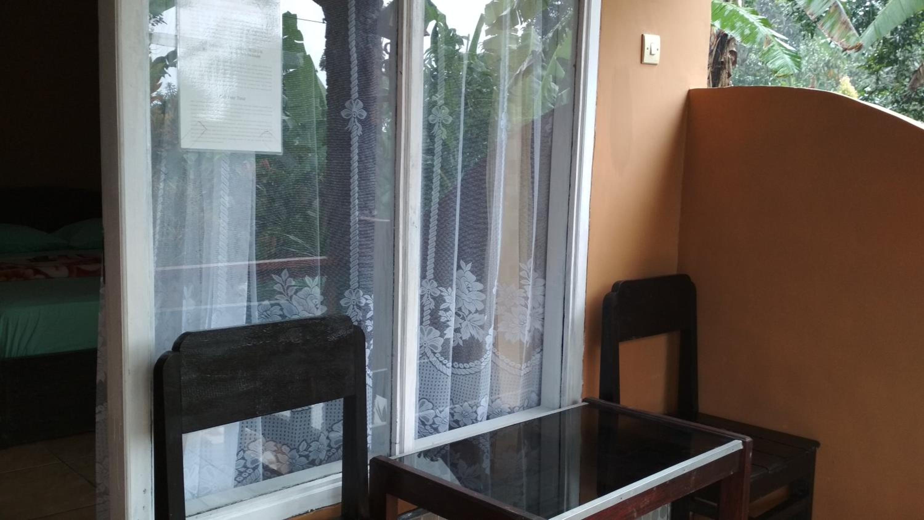 Double Room - Photo 12
