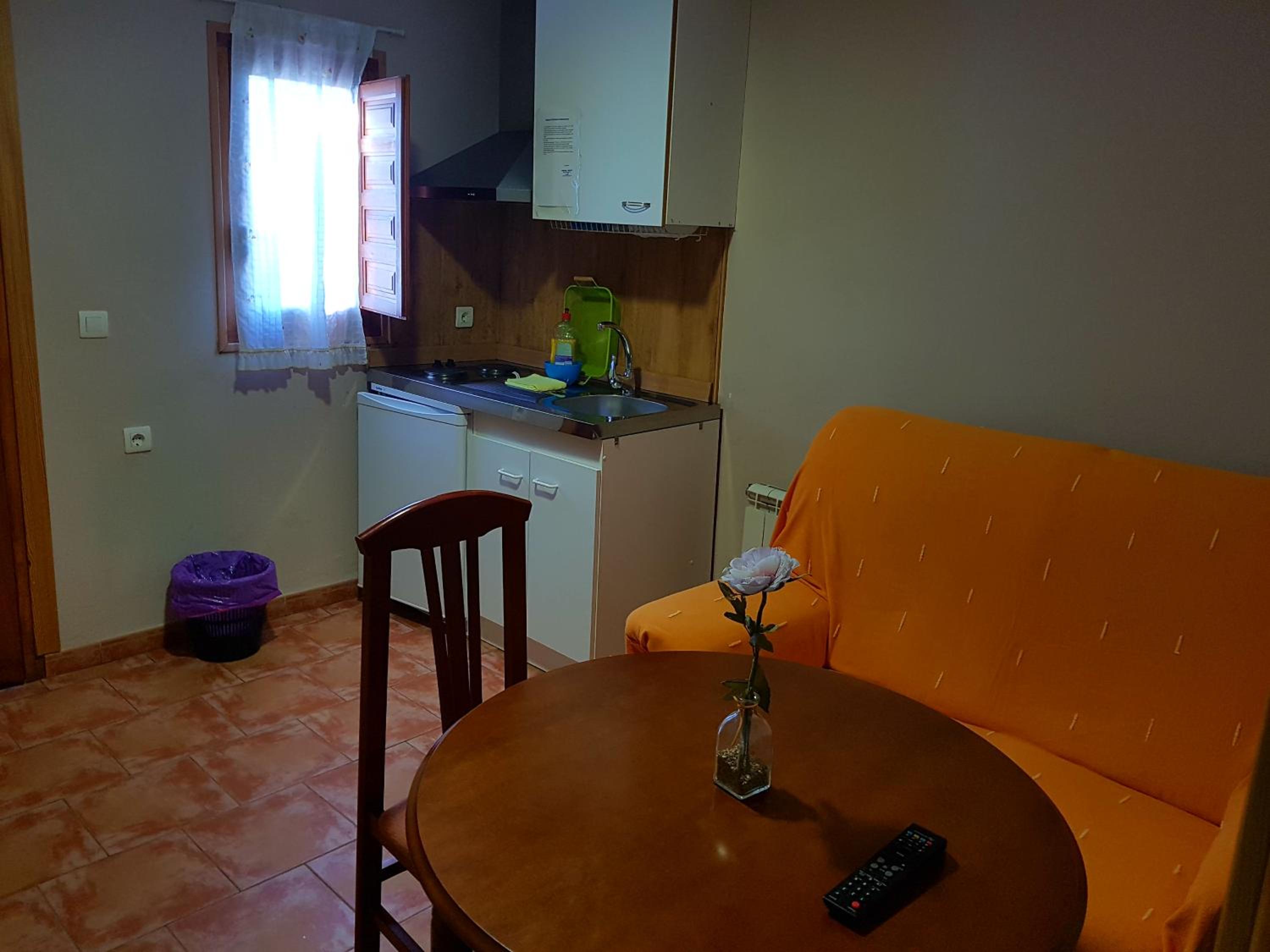 Bungalow (2 Adults) - Photo 6