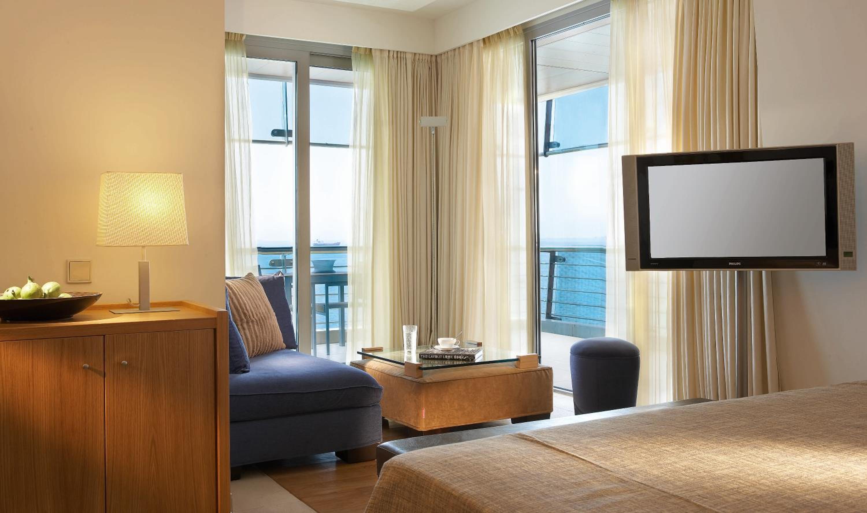 Deluxe Junior Suite with Sea View - Photo 1