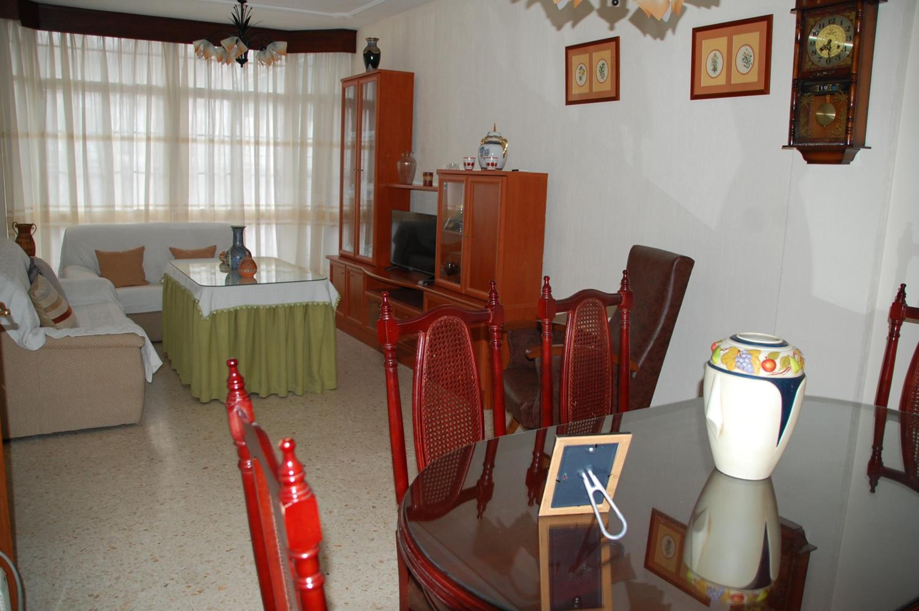 Casa de cuatro habitaciones