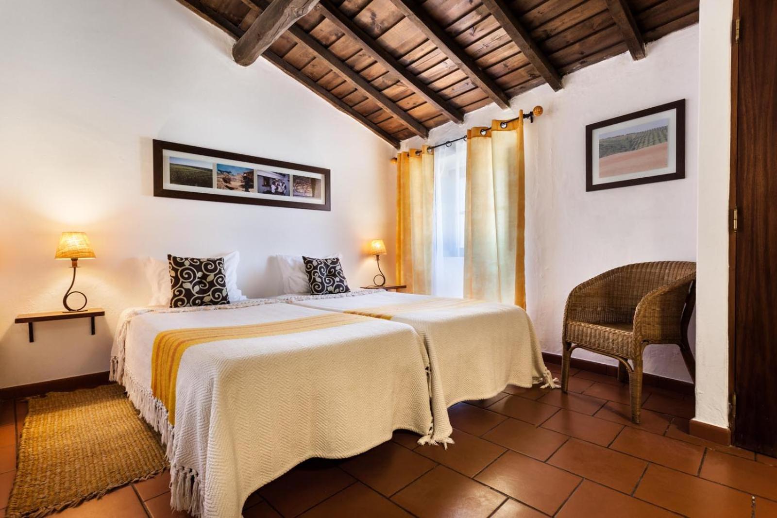 Double or Twin Room photo 3