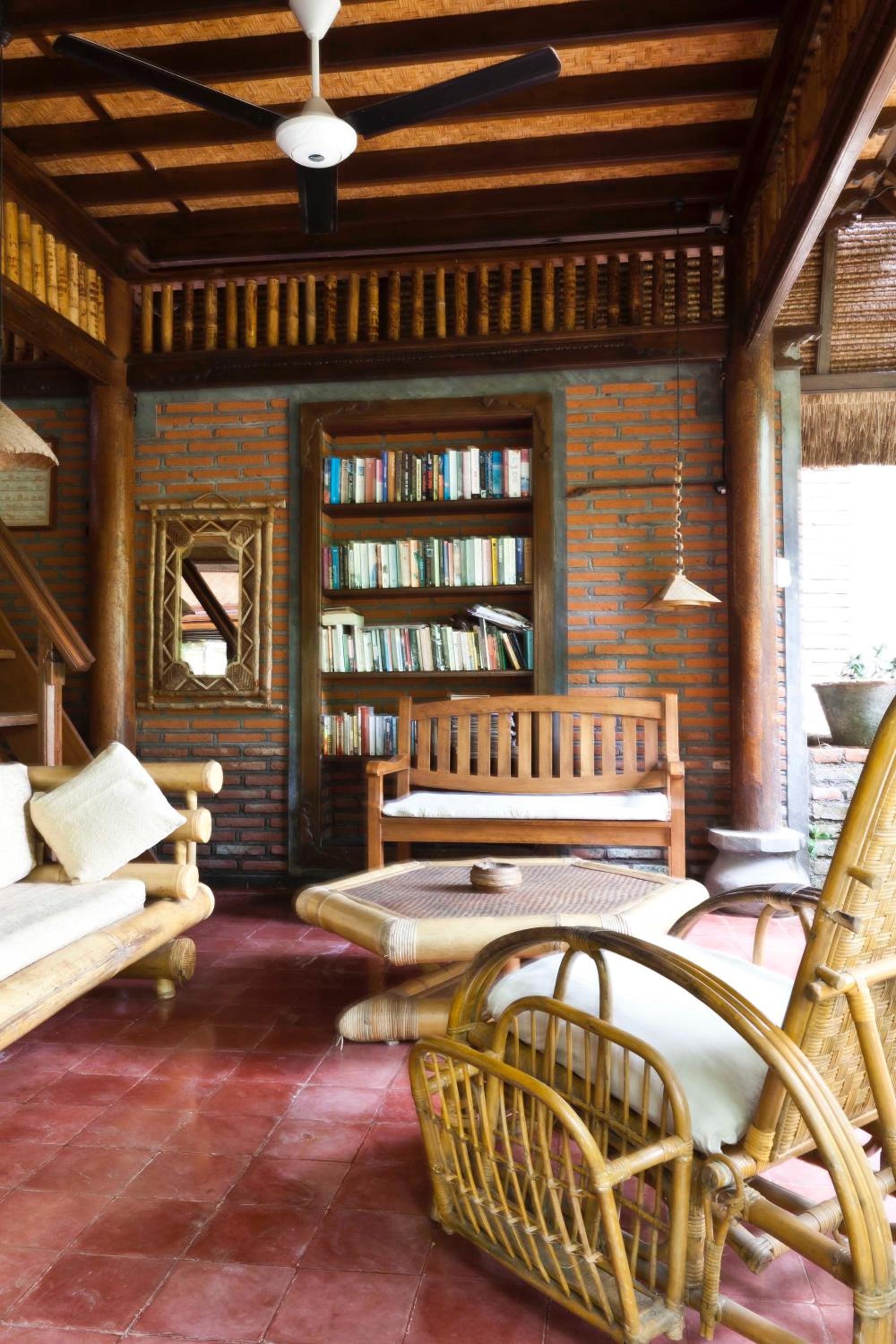 Two-Bedroom House - Photo 1