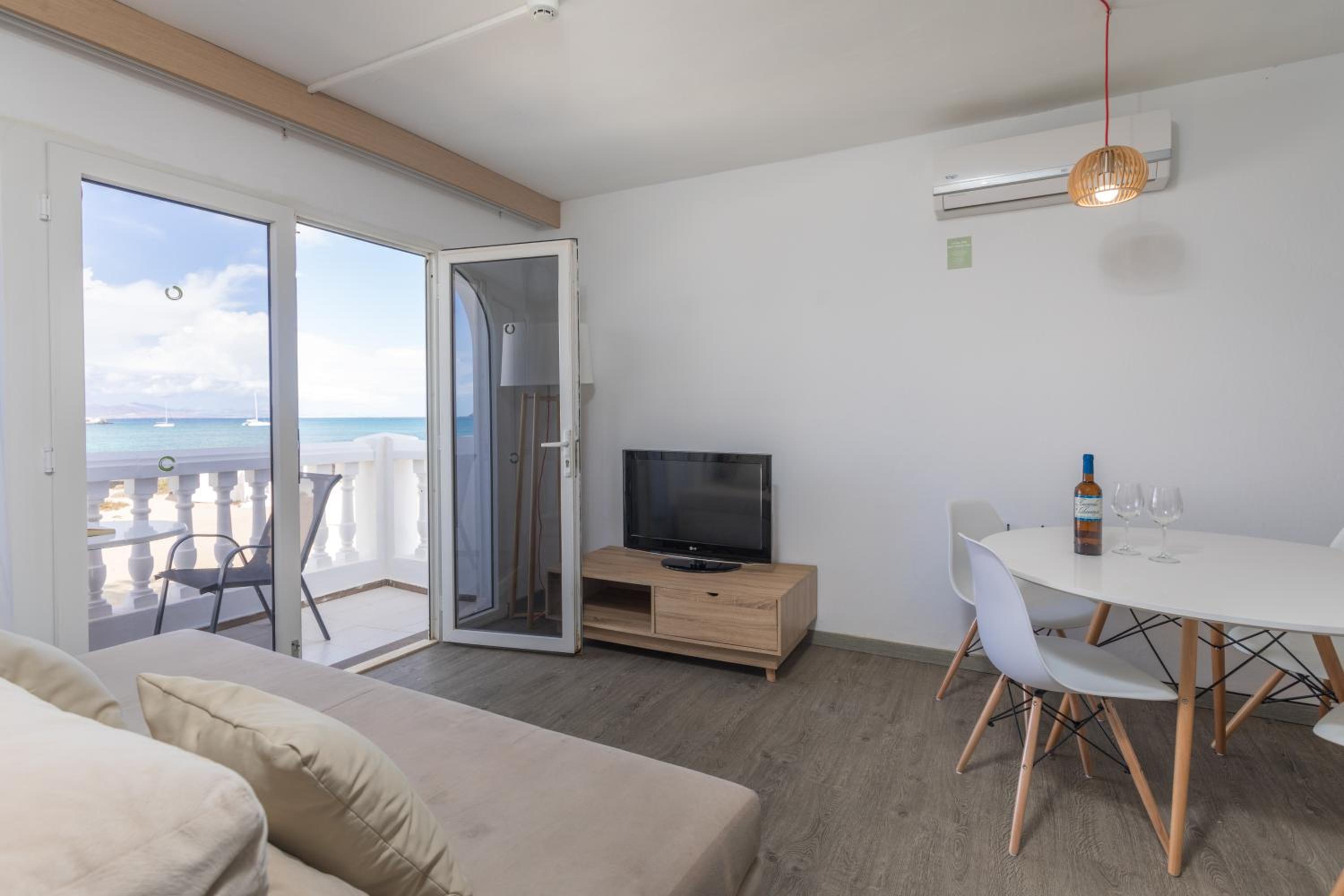 Apartamento de una habitación con vista al mar